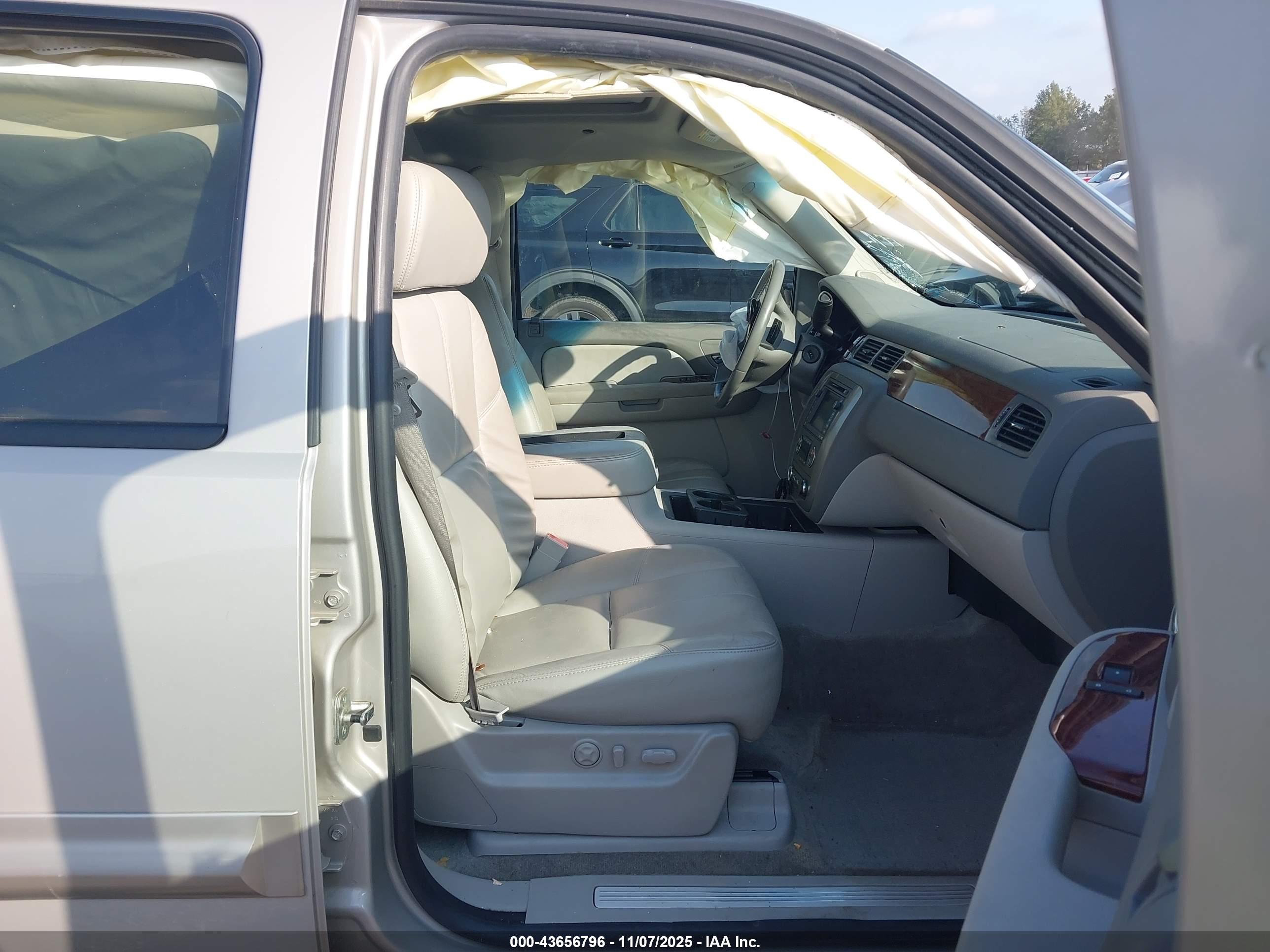 GMC YUKON image 5