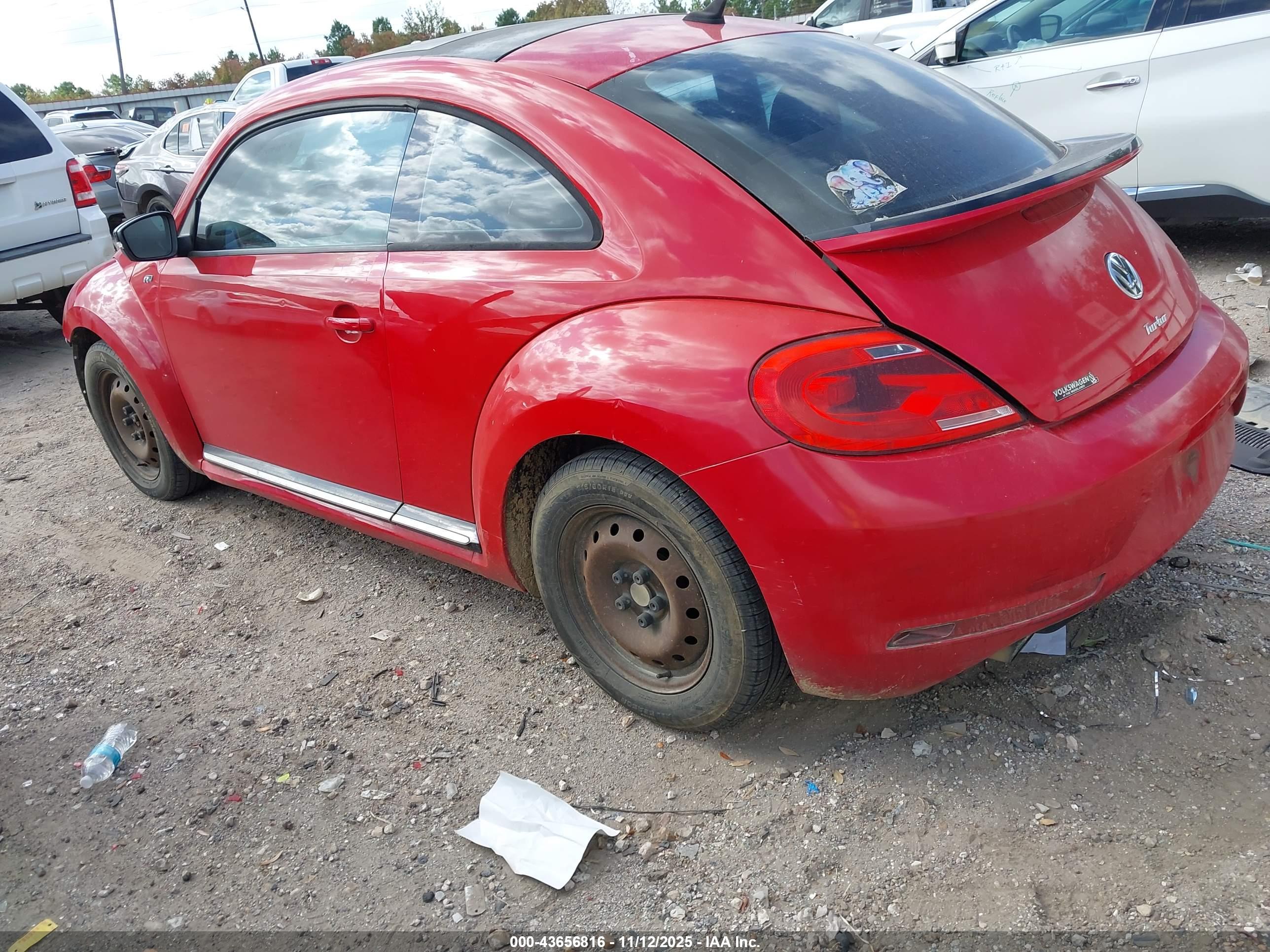 VOLKSWAGEN BEETLE image 3
