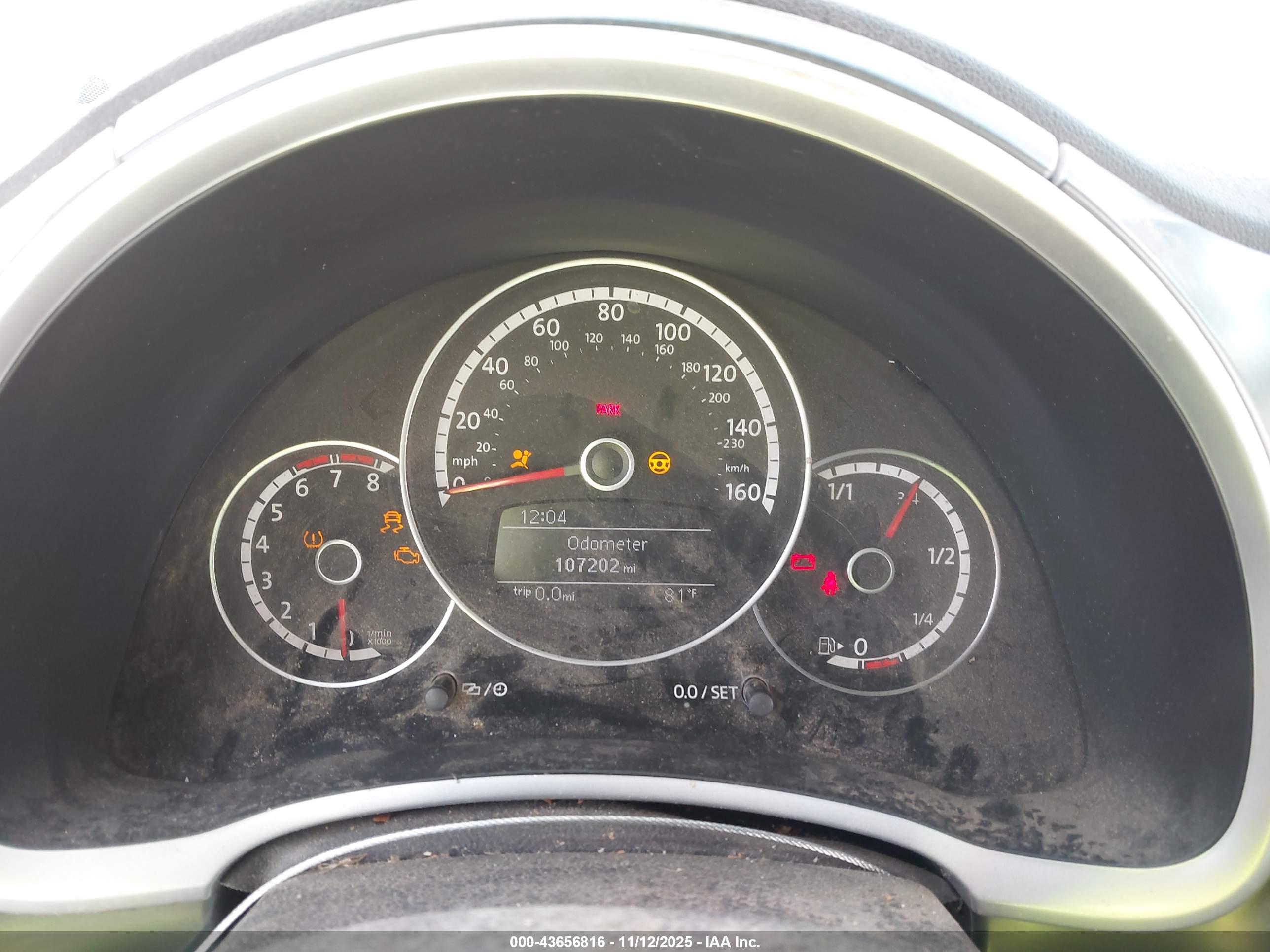 VOLKSWAGEN BEETLE image 7
