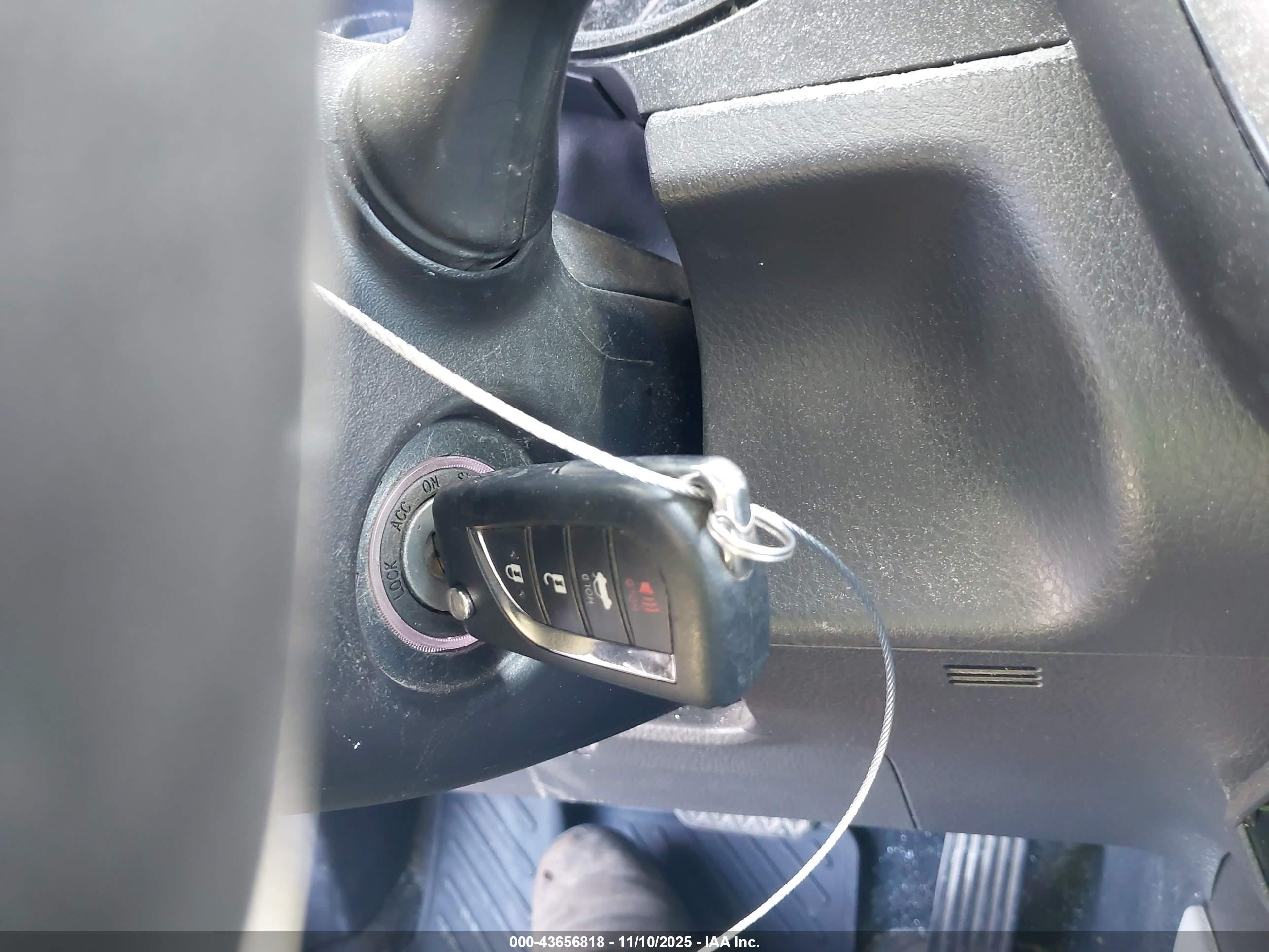 TOYOTA CAMRY image 11