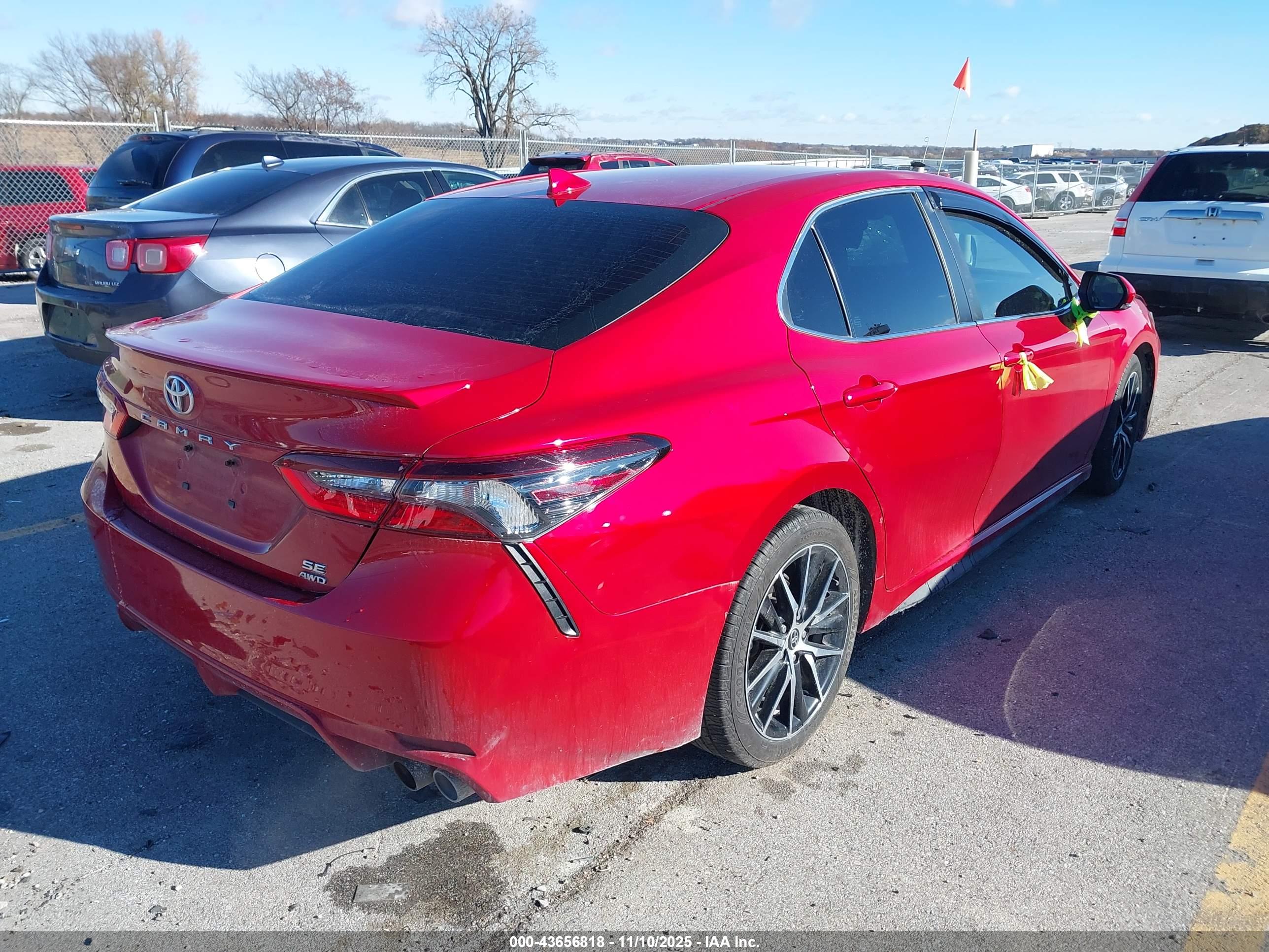 TOYOTA CAMRY image 4