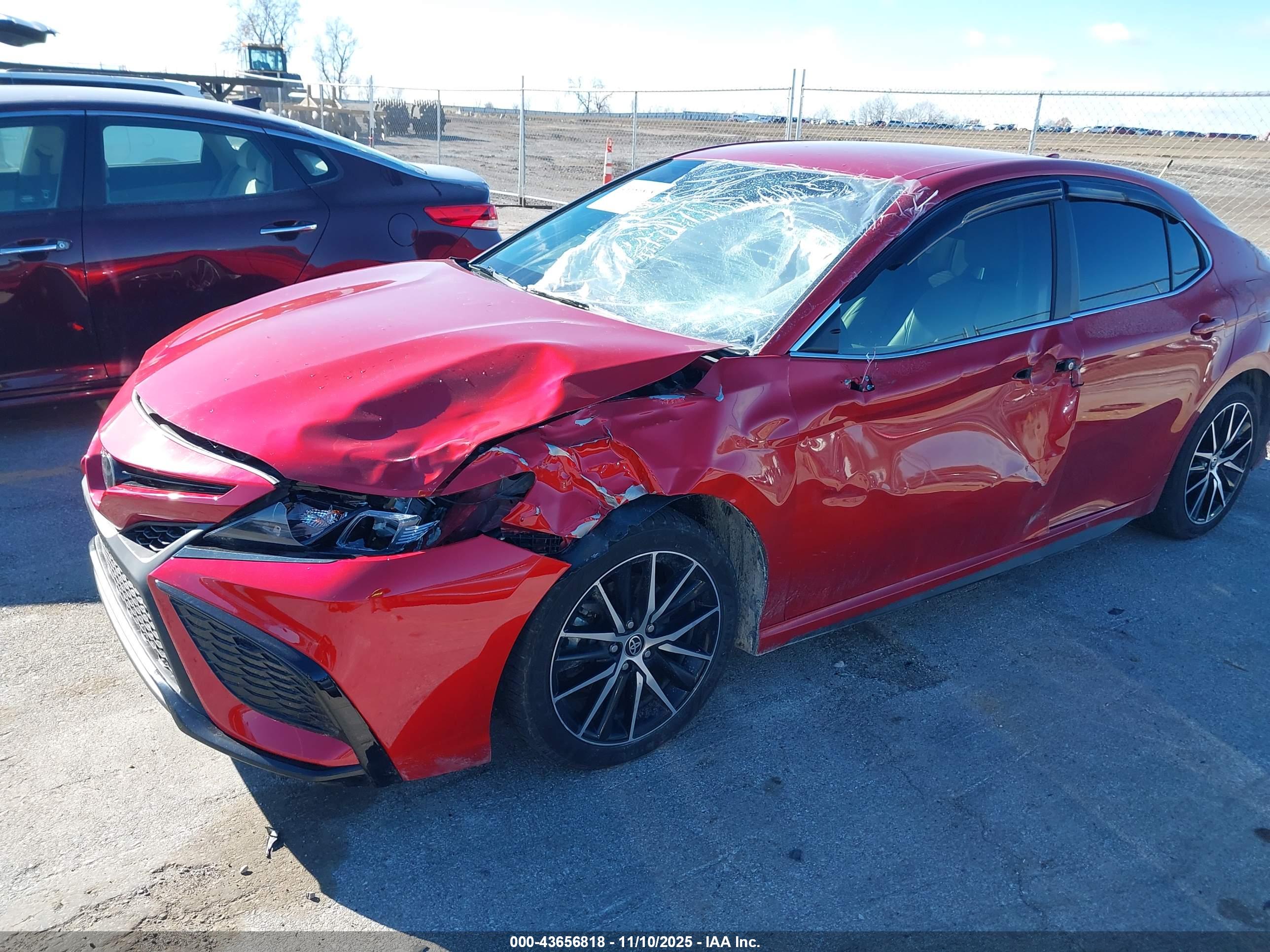 TOYOTA CAMRY image 6