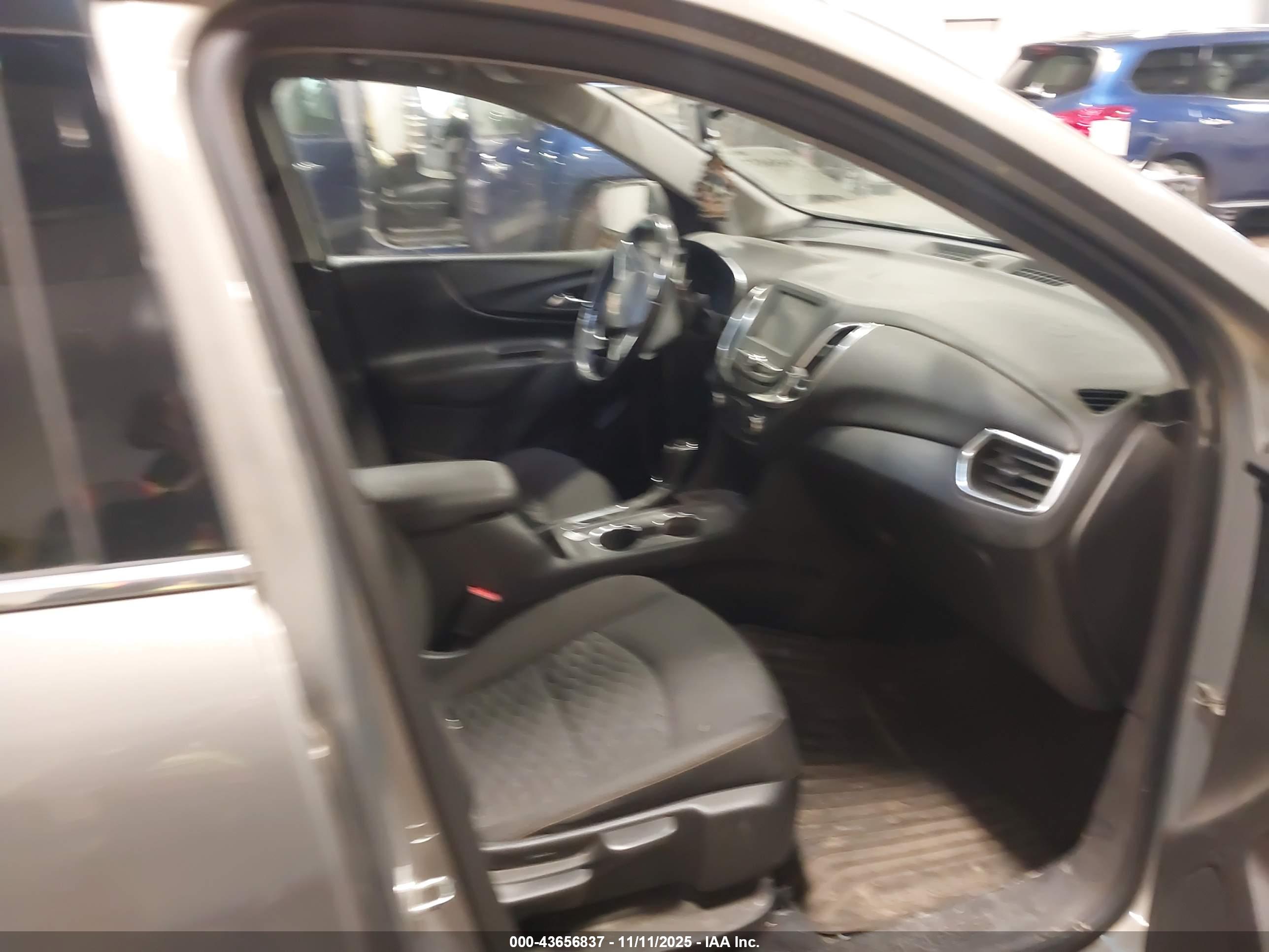 CHEVROLET EQUINOX image 5