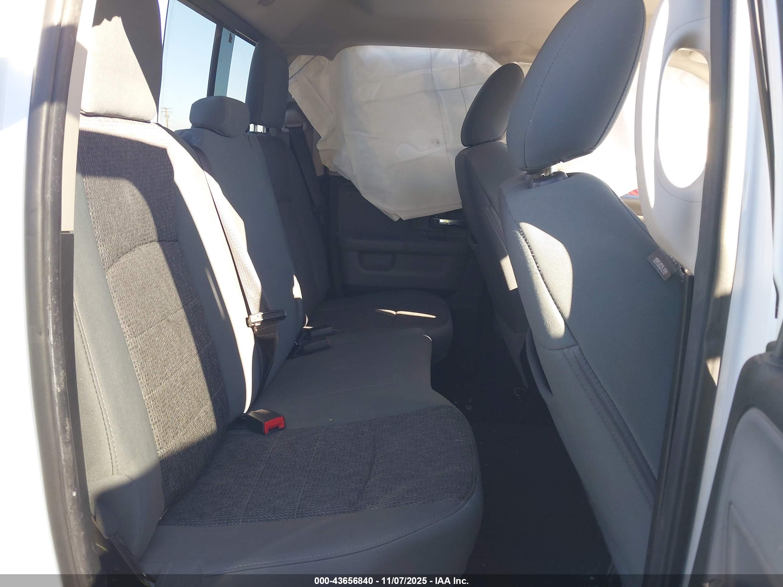 RAM 1500 image 8