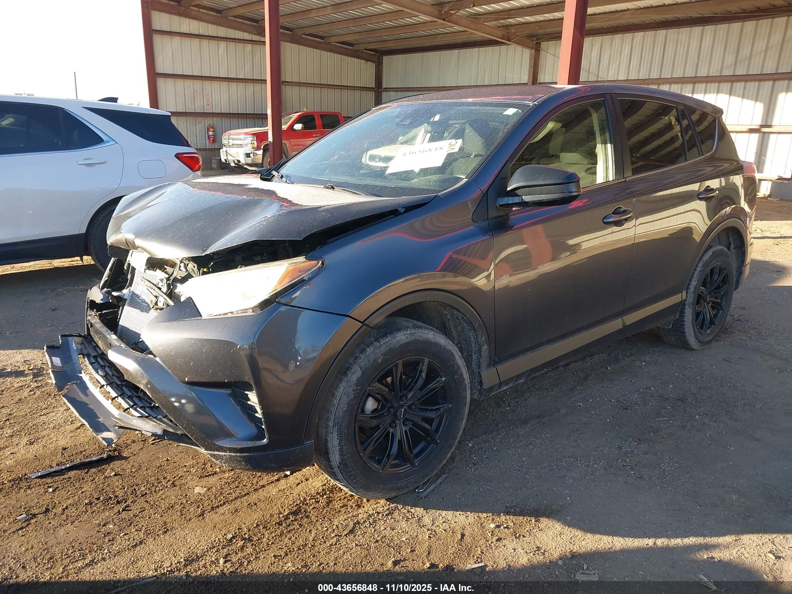 TOYOTA RAV4 image 2