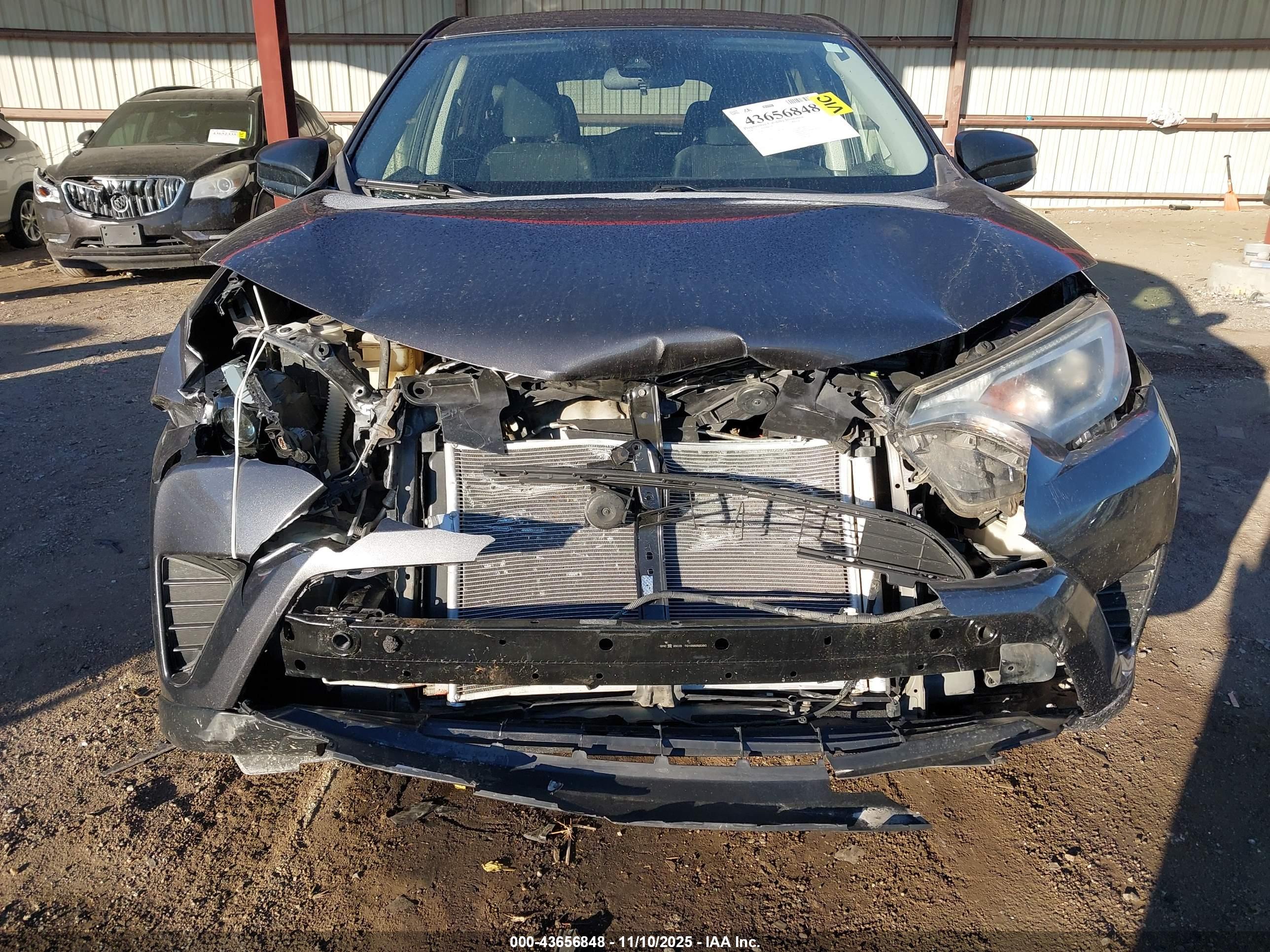 TOYOTA RAV4 image 6