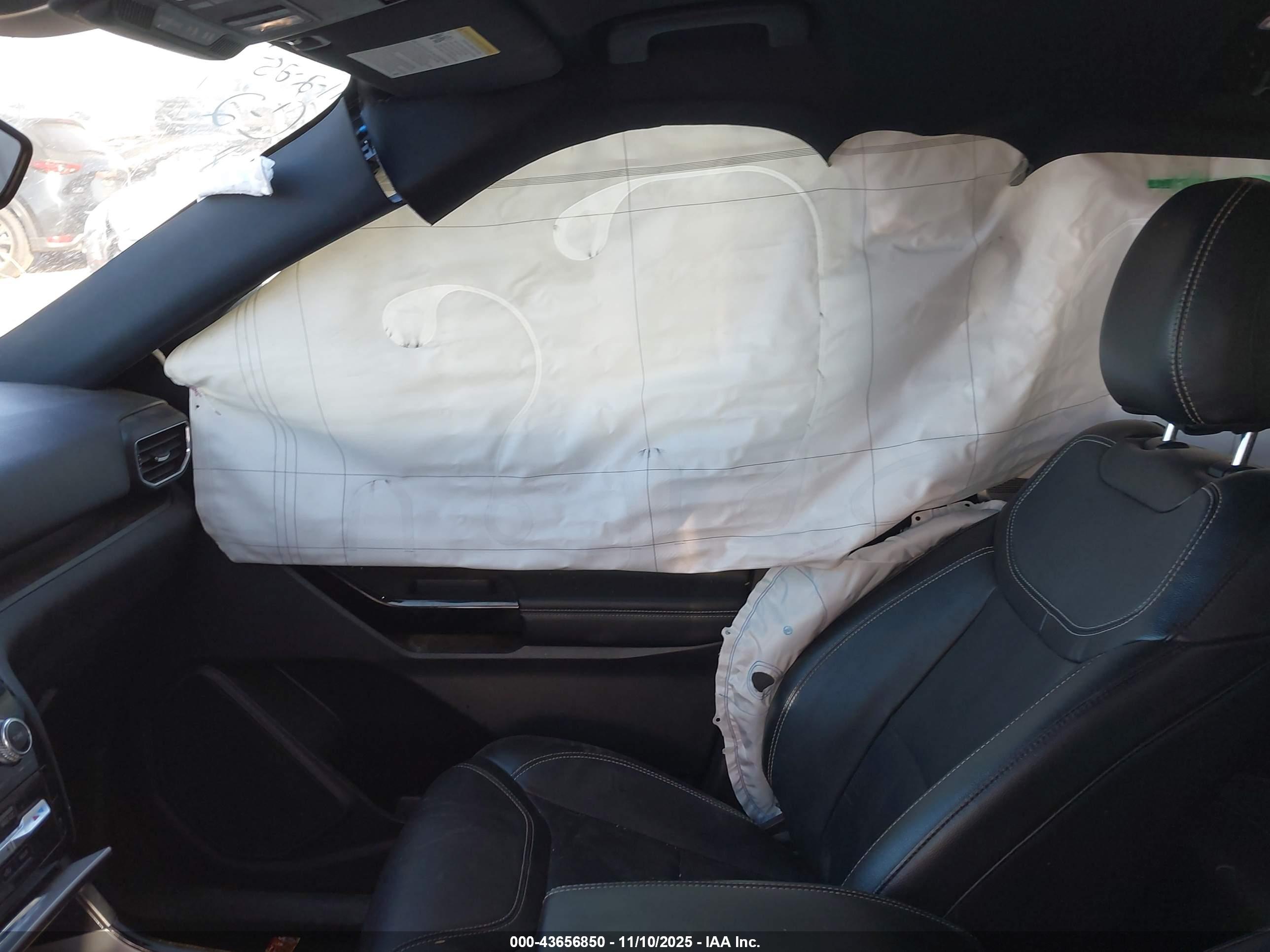 FORD EXPLORER image 5