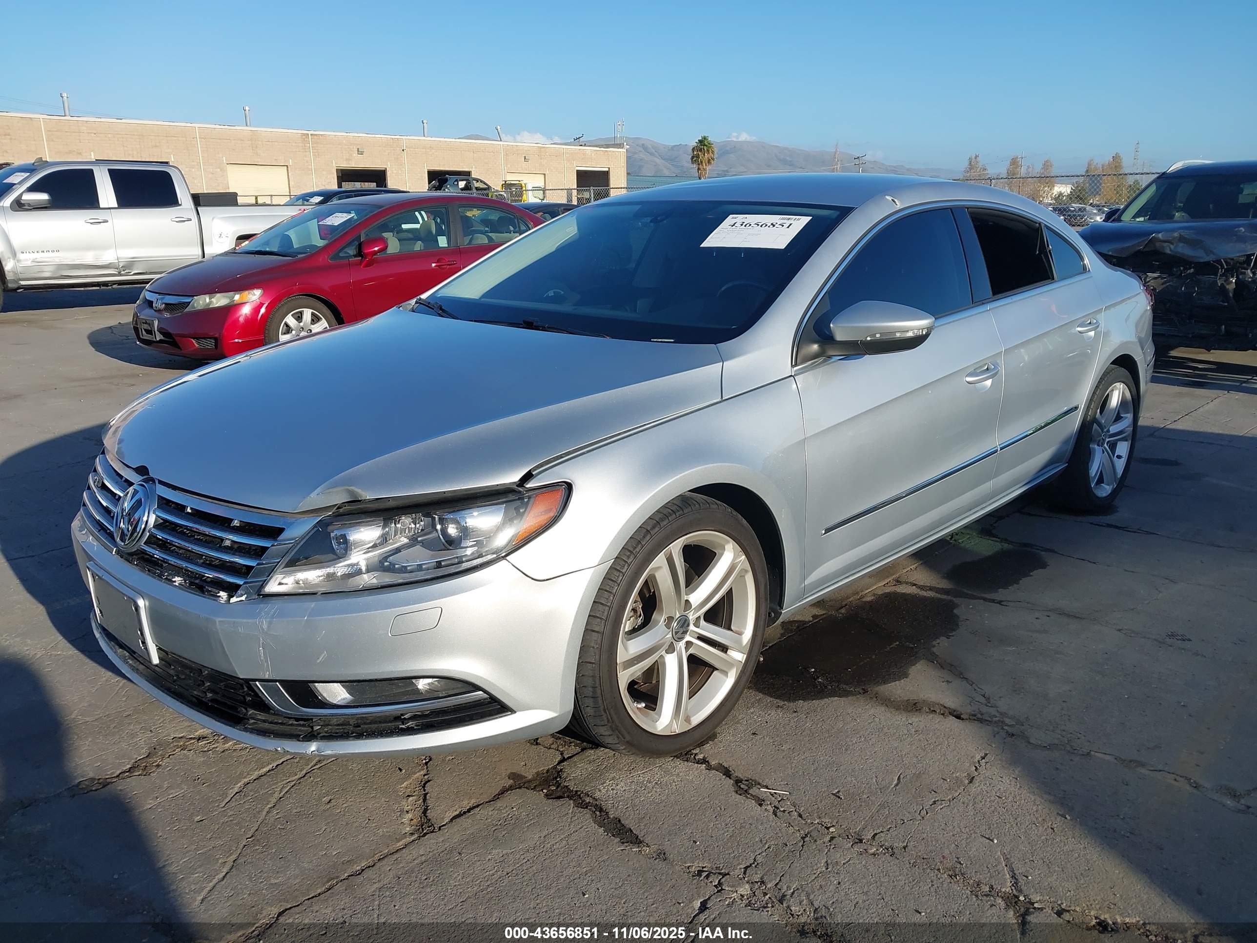VOLKSWAGEN CC image 6
