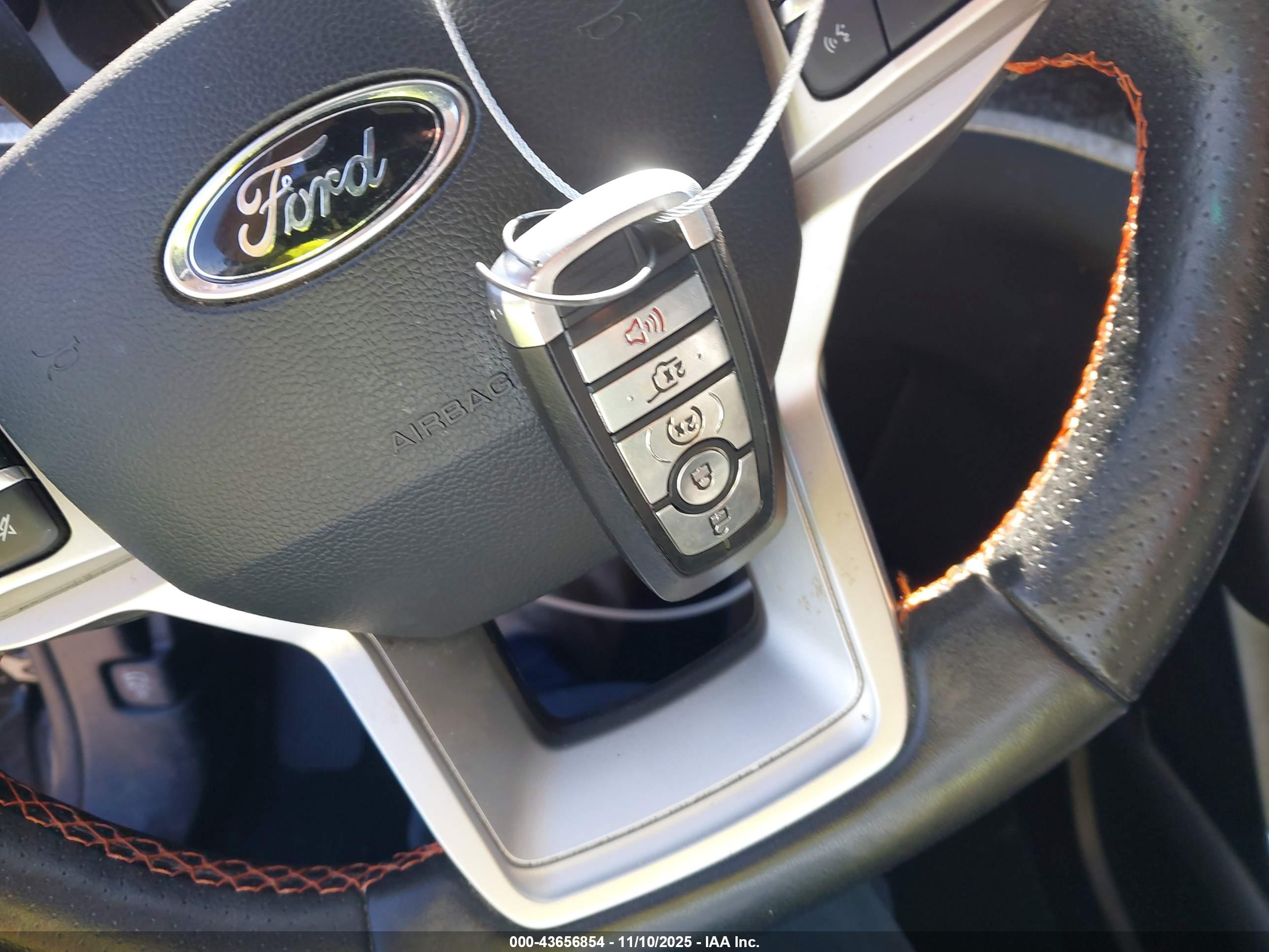 FORD EXPLORER image 11
