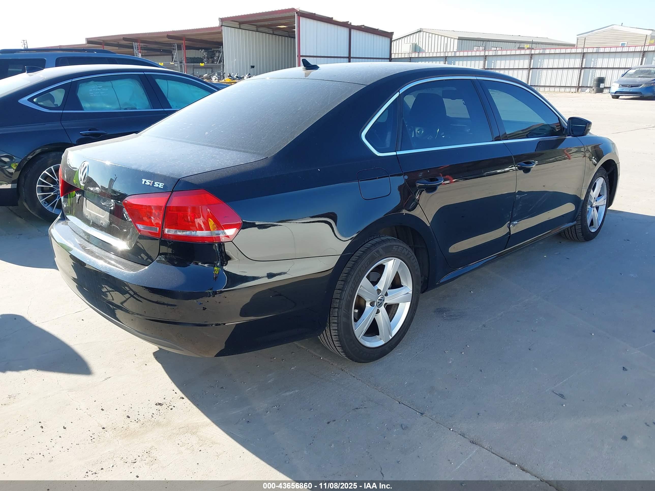 VOLKSWAGEN PASSAT image 4