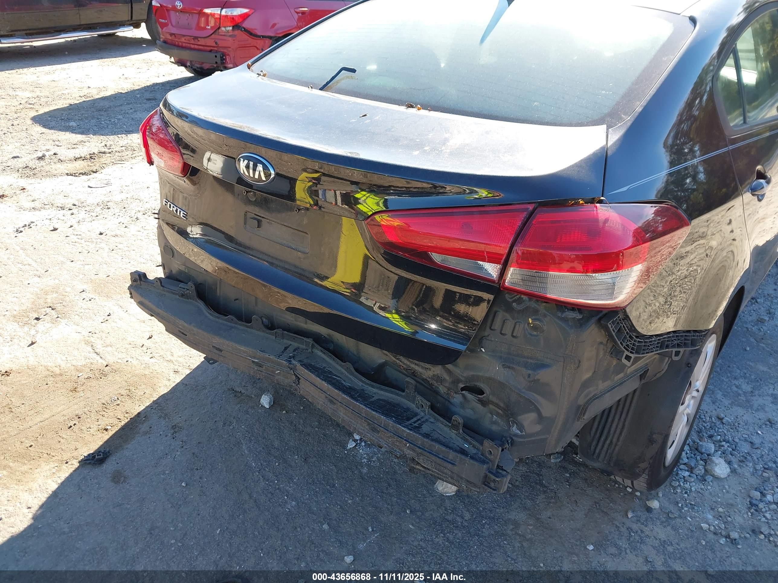 KIA FORTE image 6