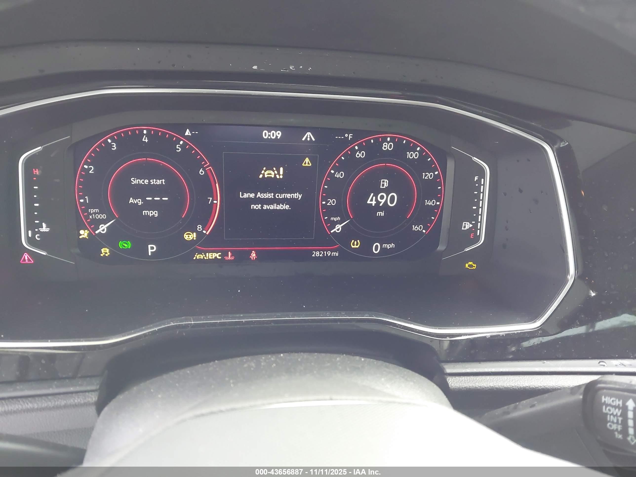 VOLKSWAGEN JETTA image 7