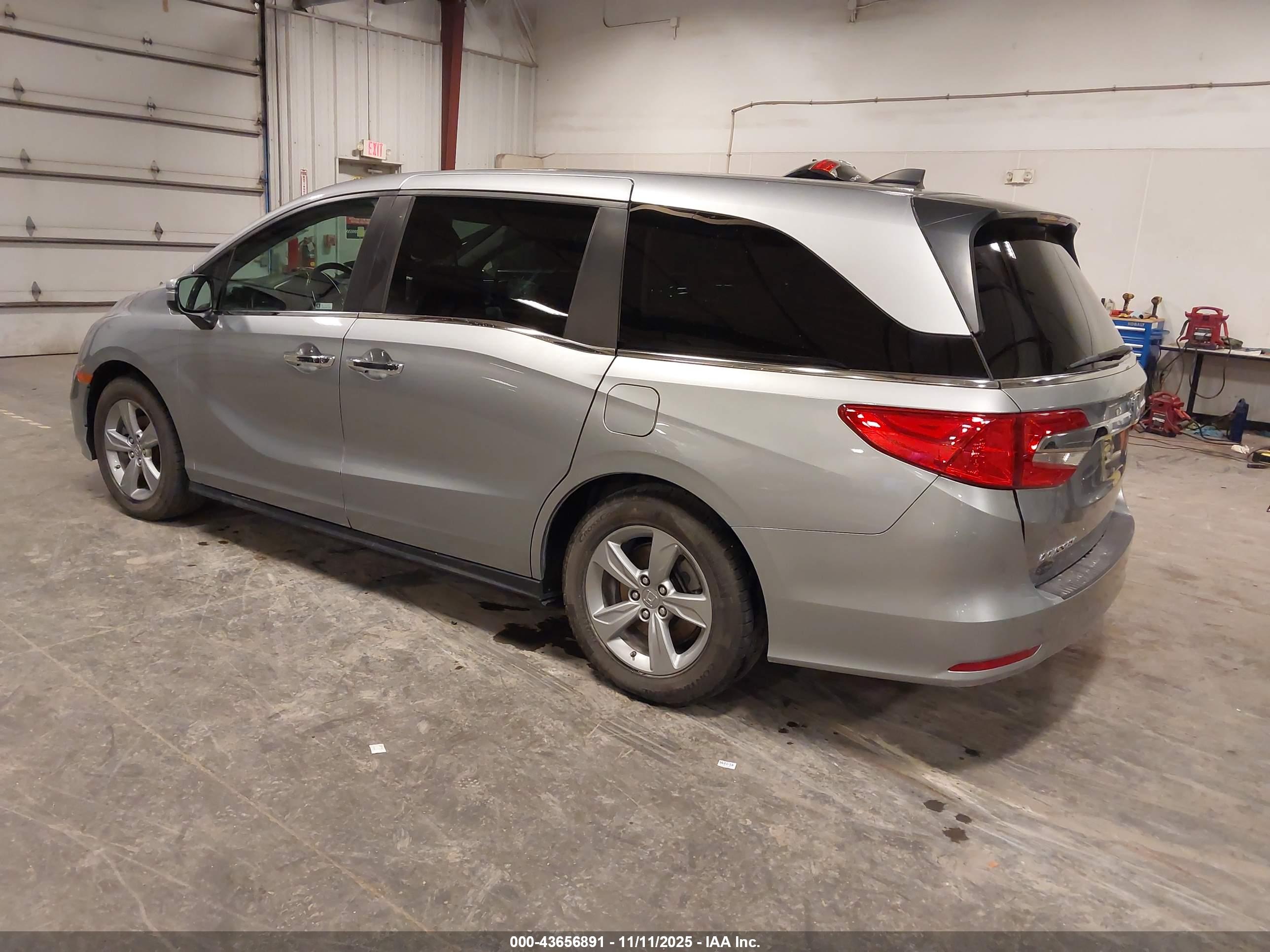 HONDA ODYSSEY image 3