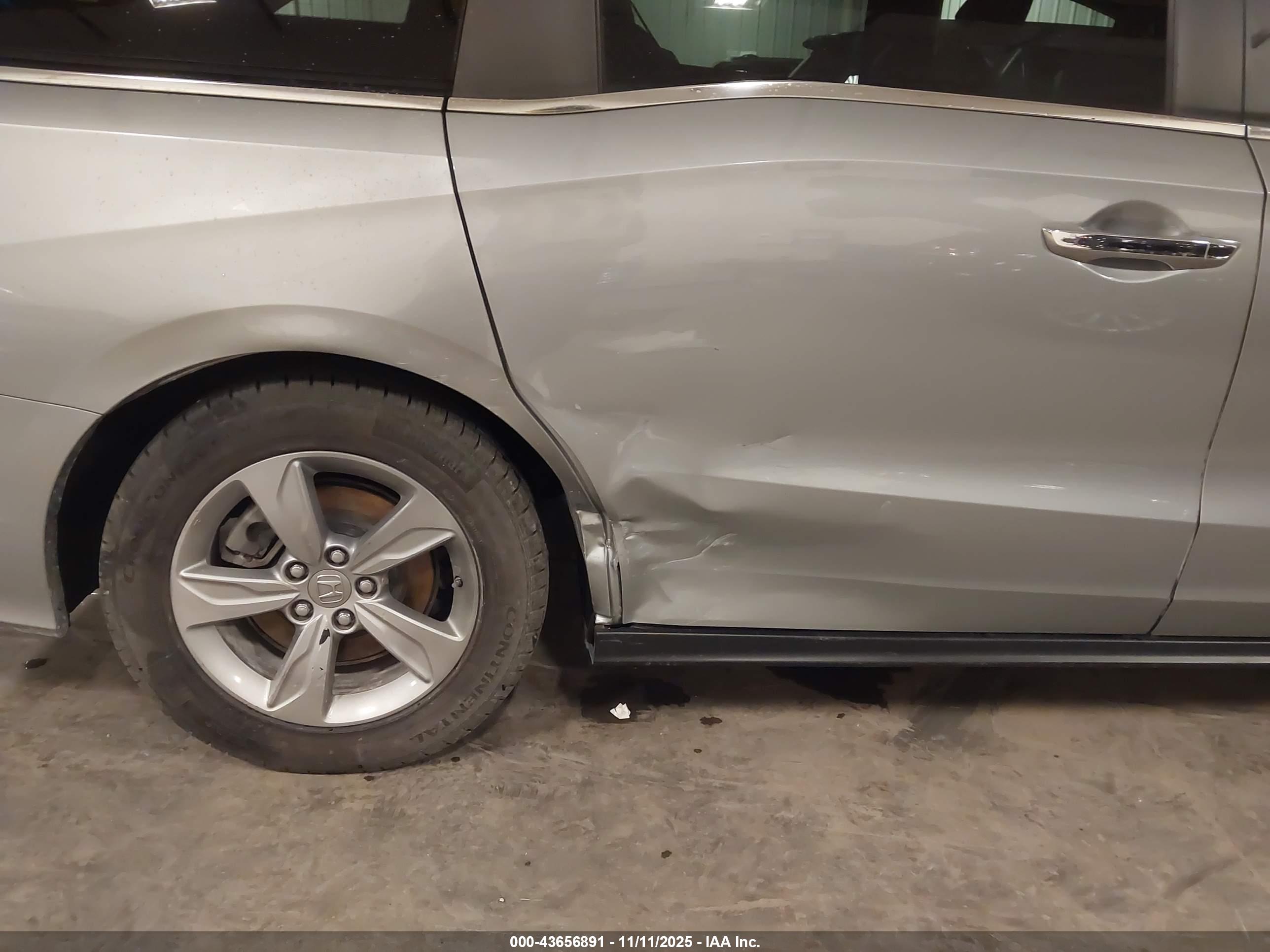 HONDA ODYSSEY image 6