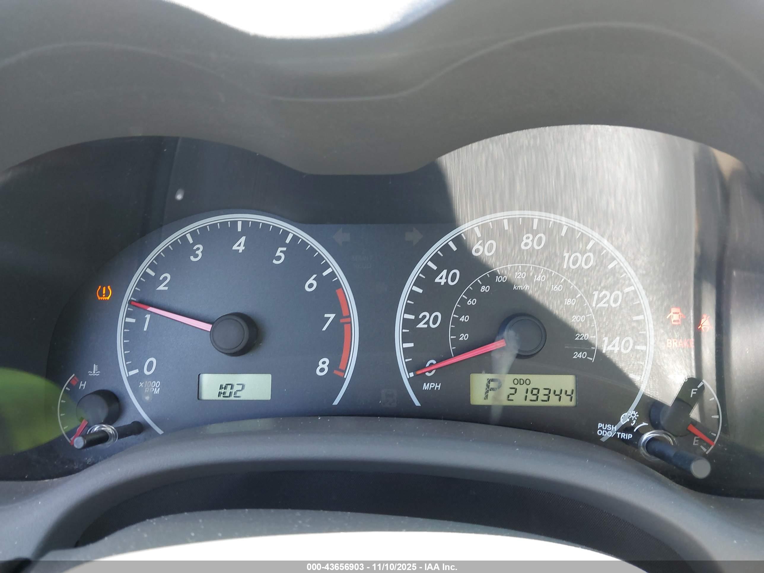 TOYOTA COROLLA image 7