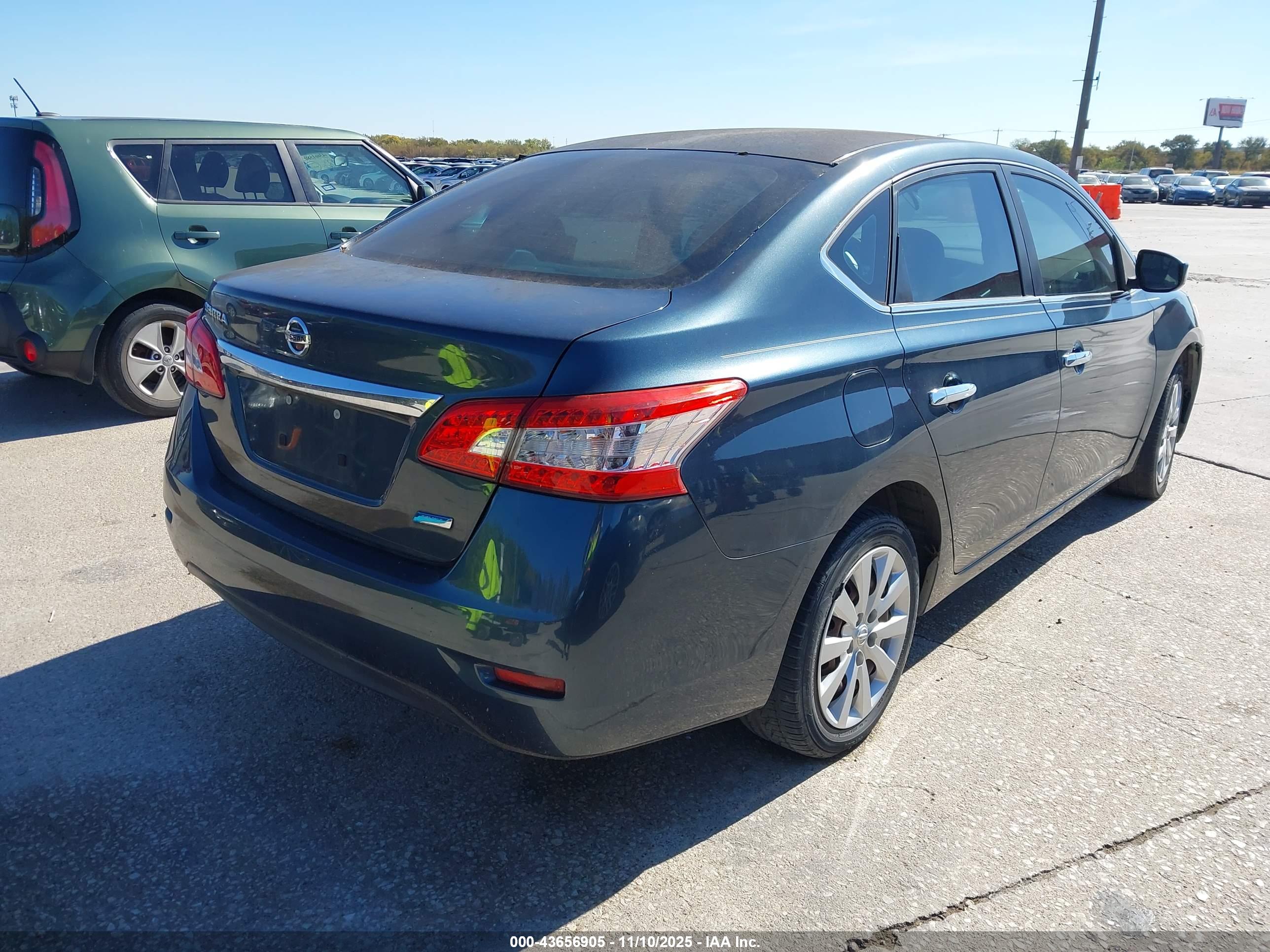 NISSAN SENTRA image 4