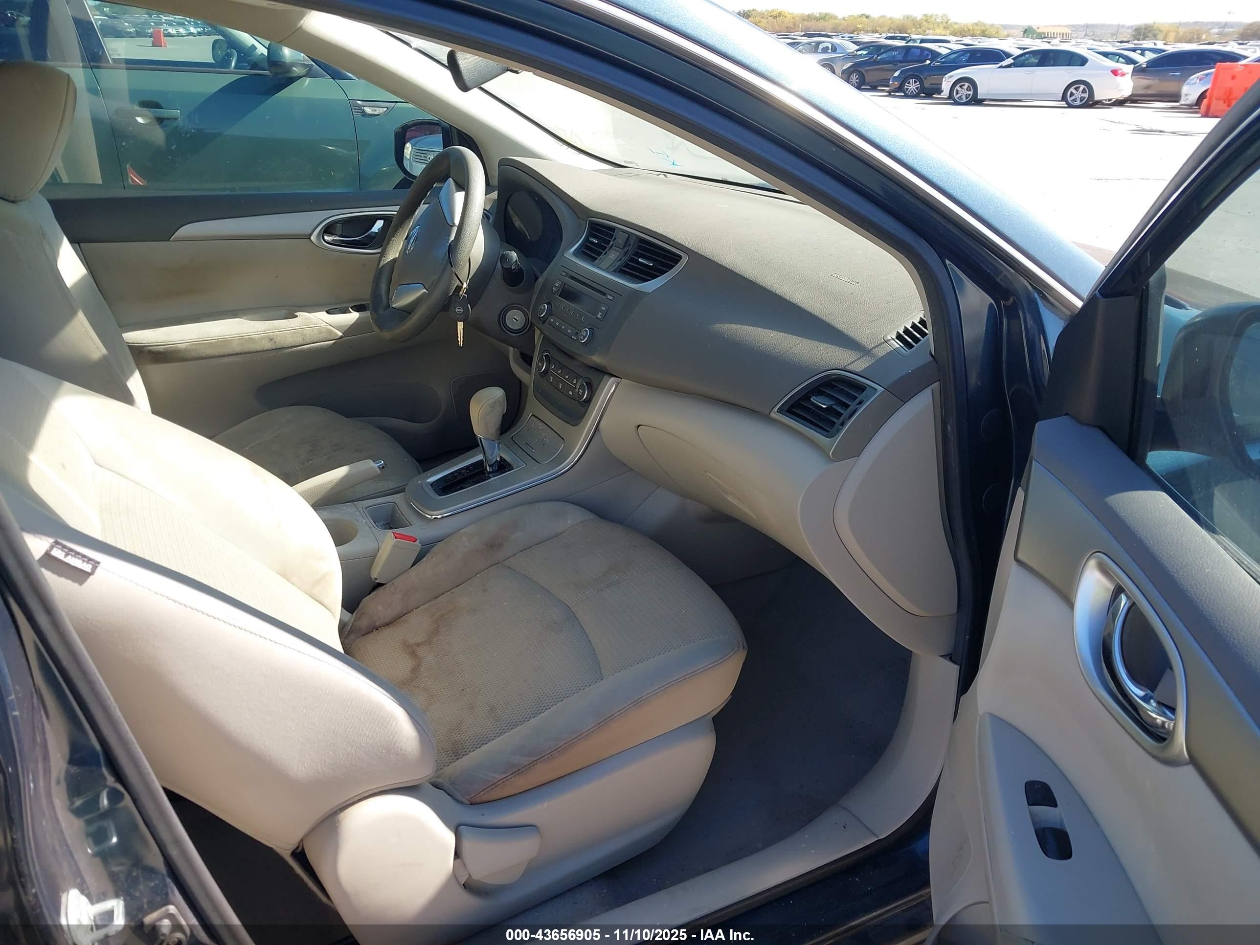 NISSAN SENTRA image 5