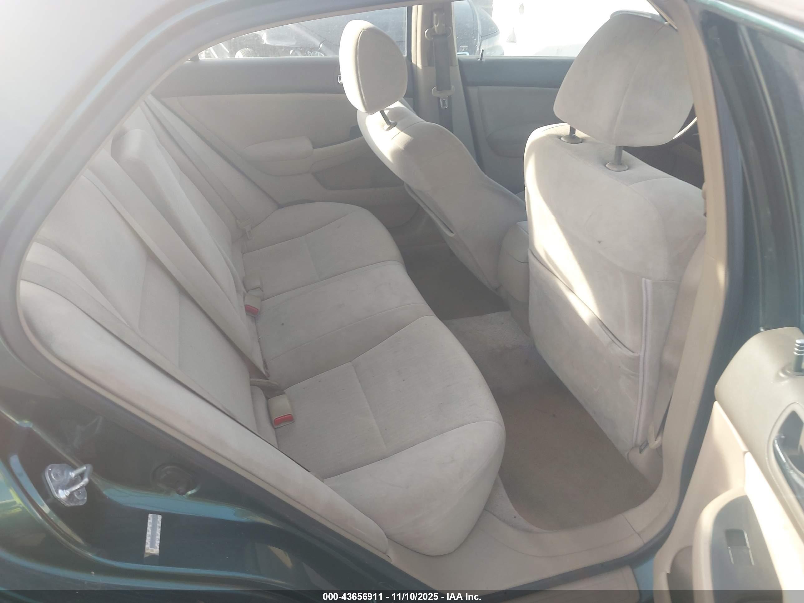 HONDA ACCORD image 8