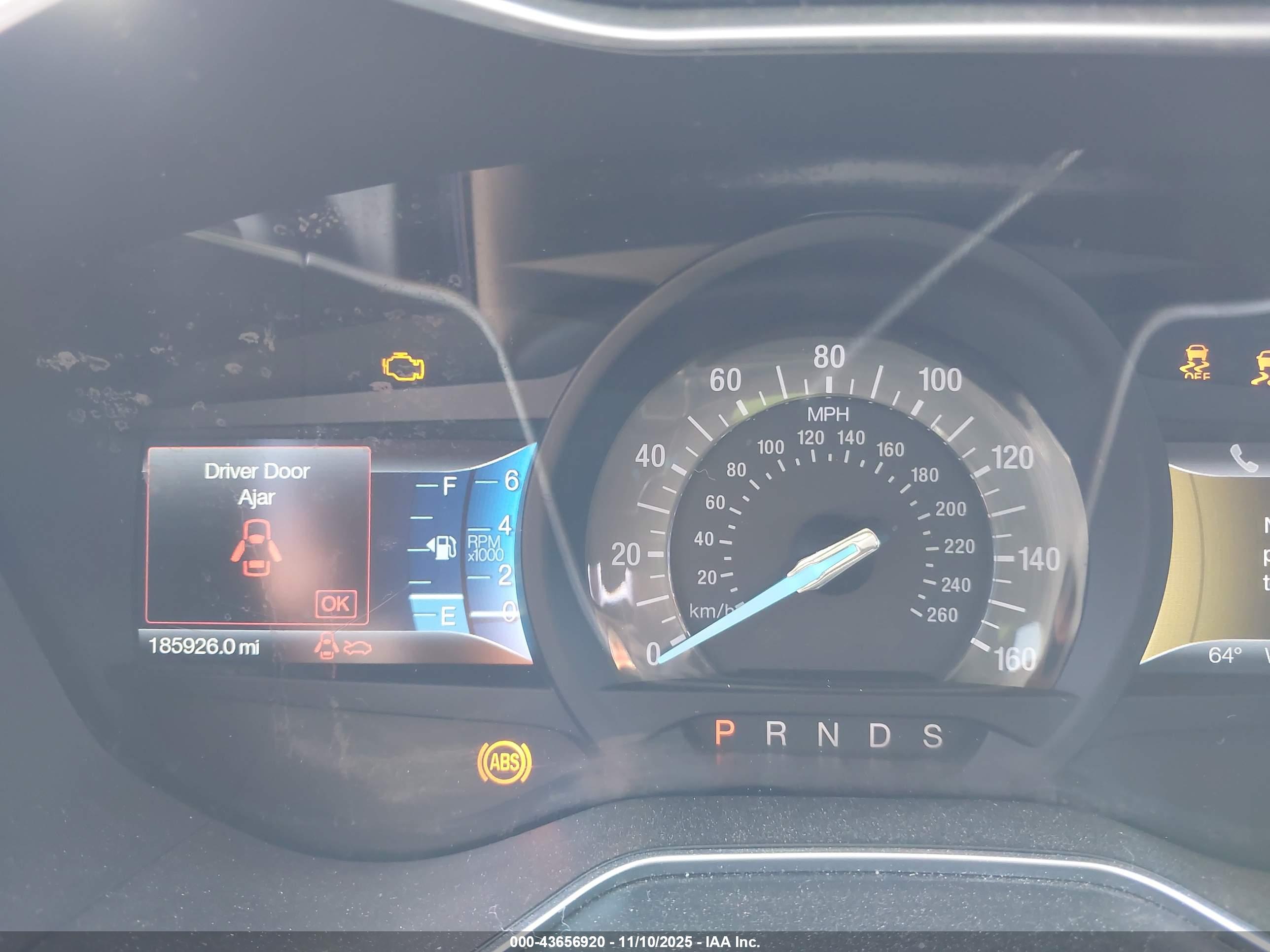 FORD FUSION image 7