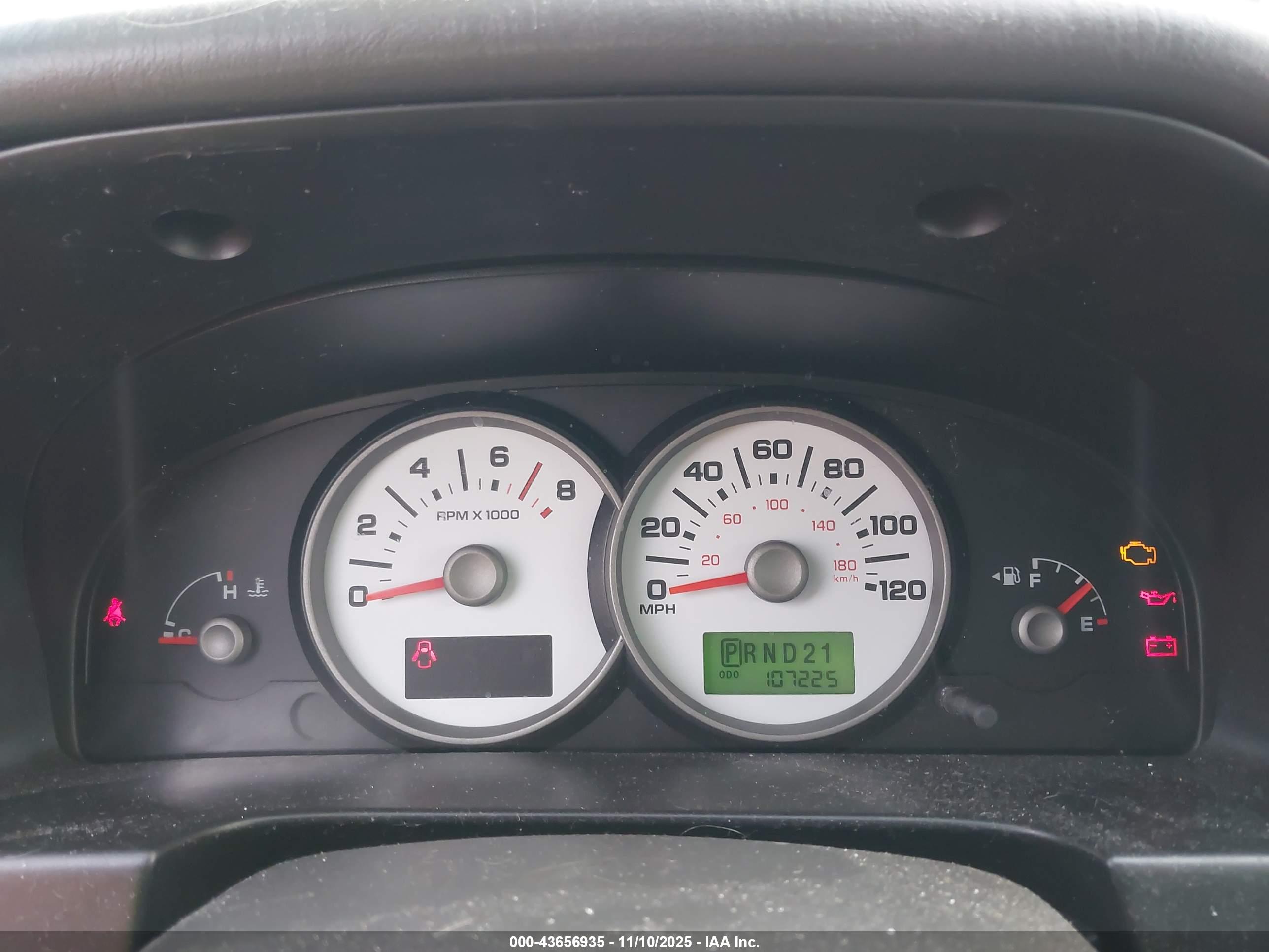 FORD ESCAPE image 7