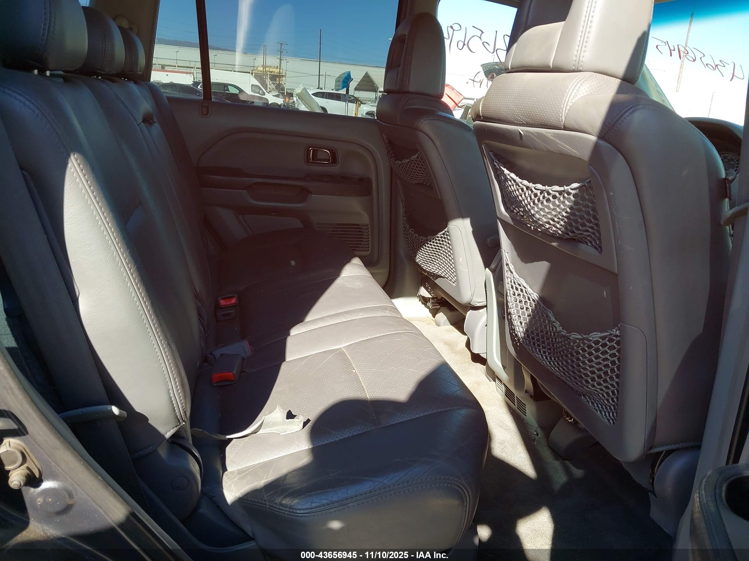 HONDA PILOT image 8