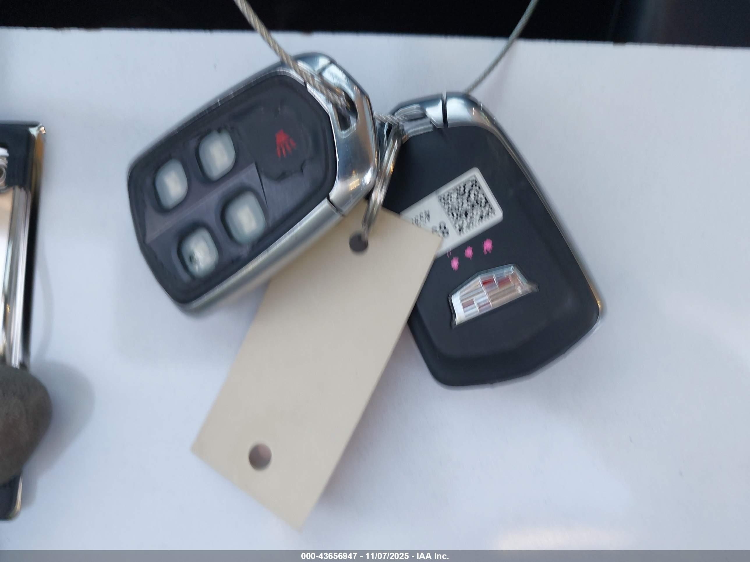 CADILLAC XT5 image 11