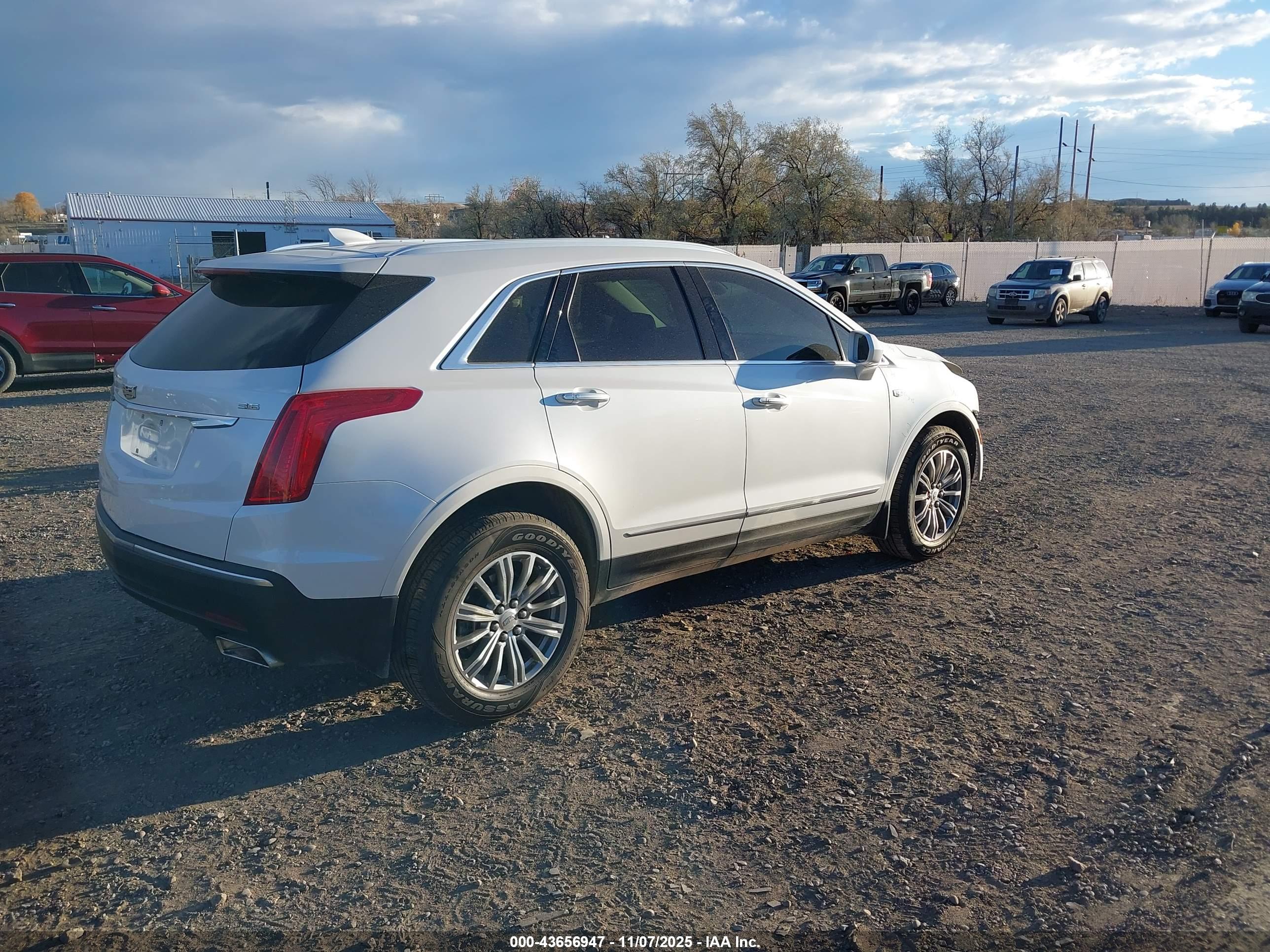 CADILLAC XT5 image 4