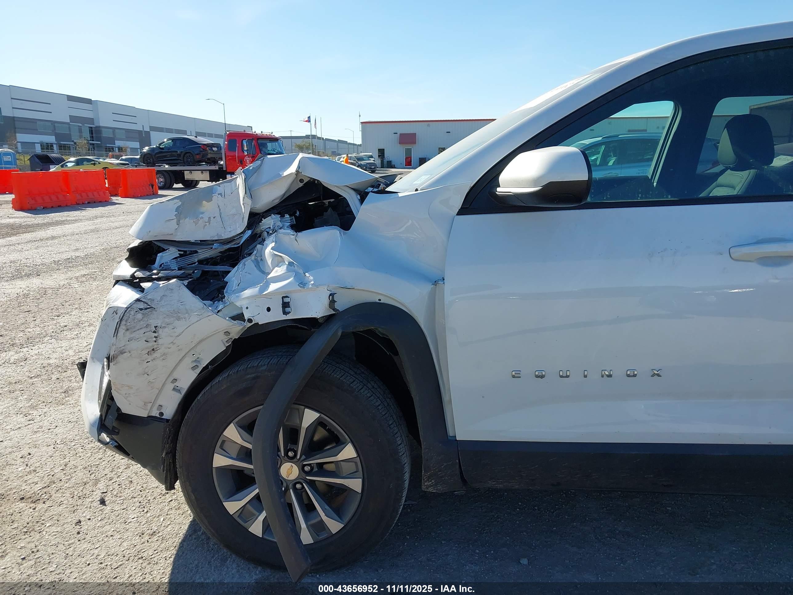 CHEVROLET EQUINOX image 6
