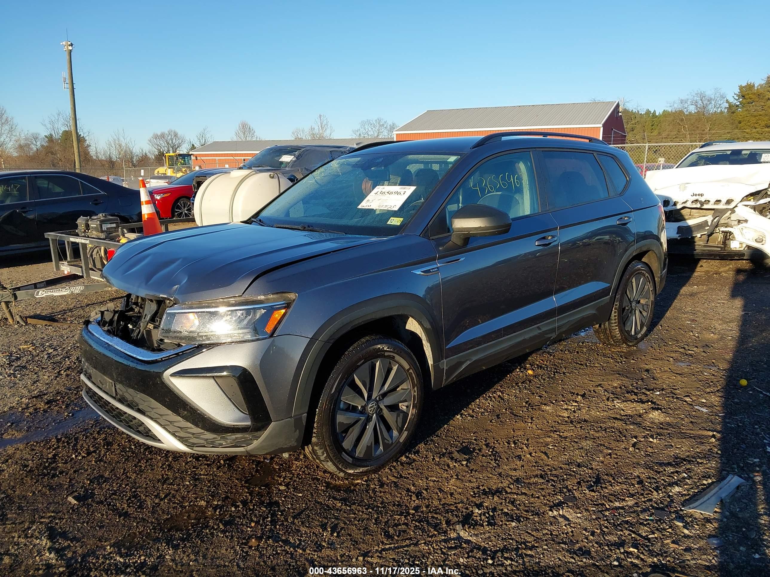 VOLKSWAGEN TAOS image 2
