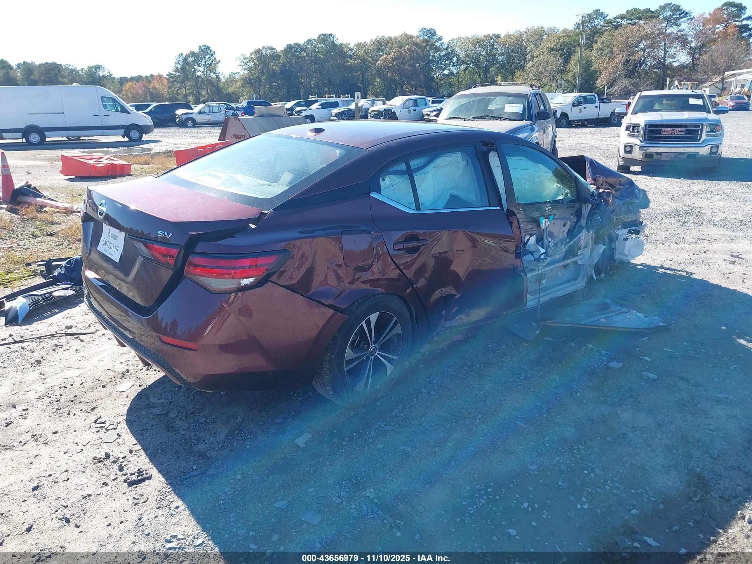 NISSAN SENTRA image 4