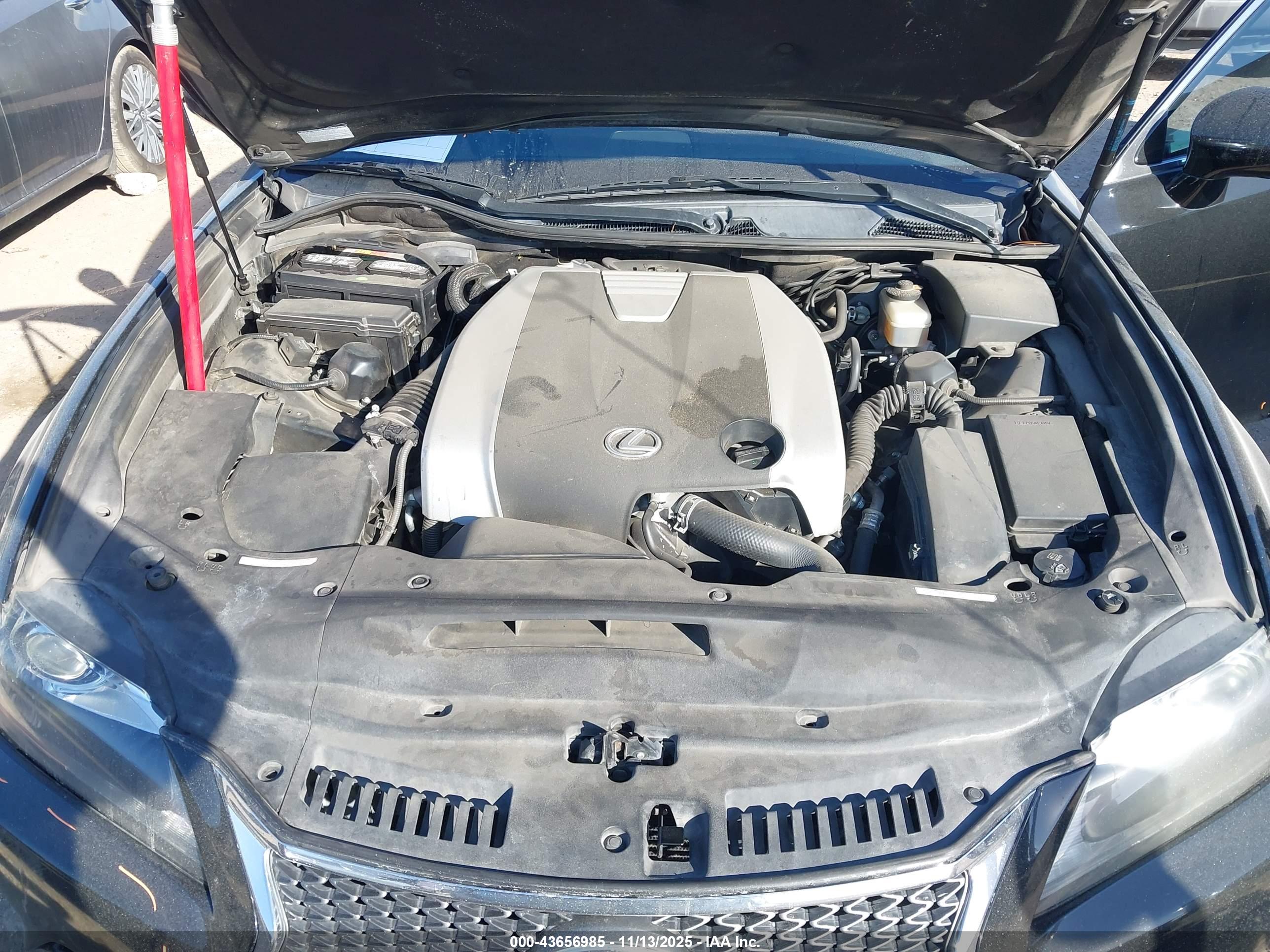 LEXUS GS image 10