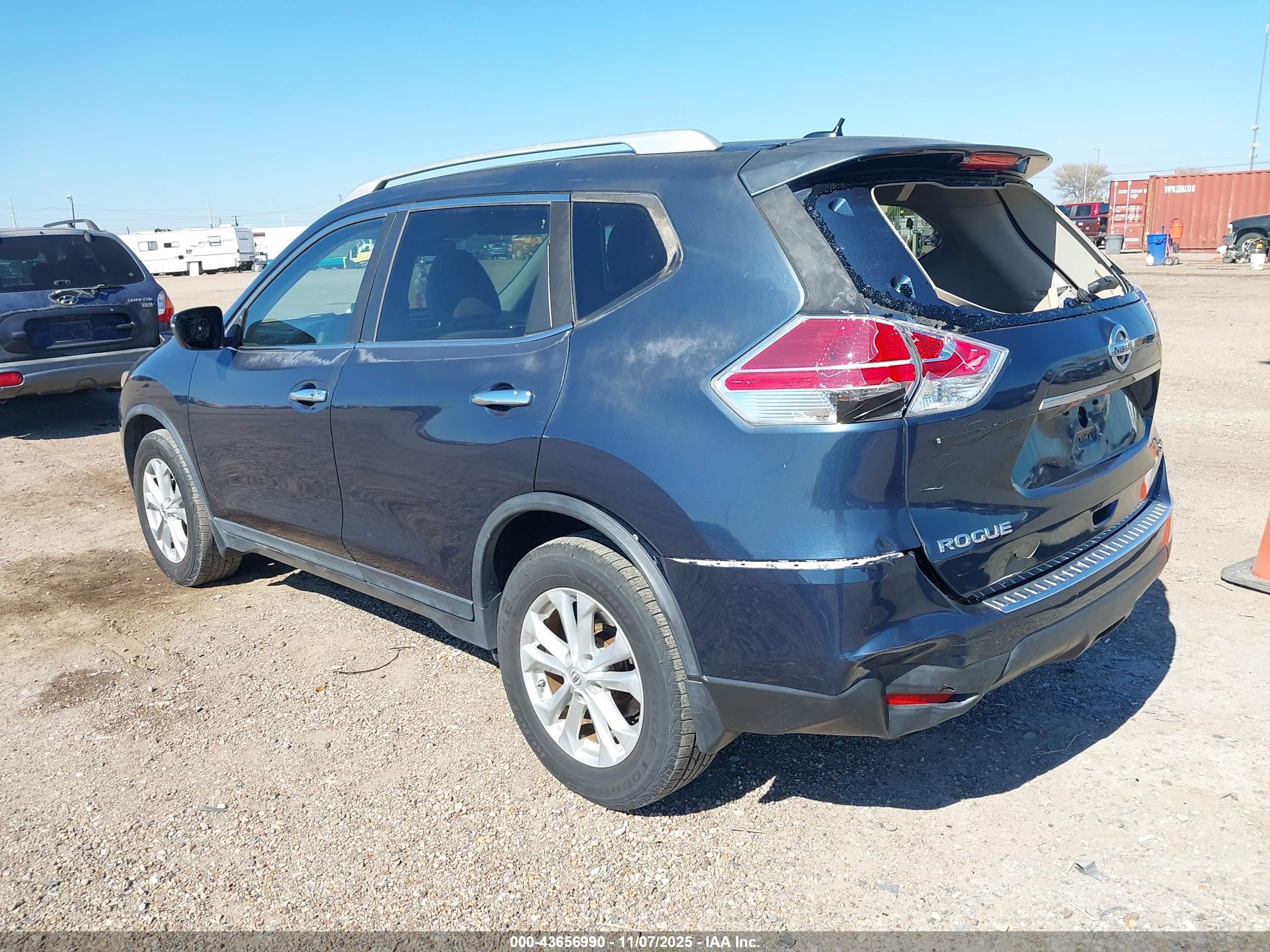 NISSAN ROGUE image 3