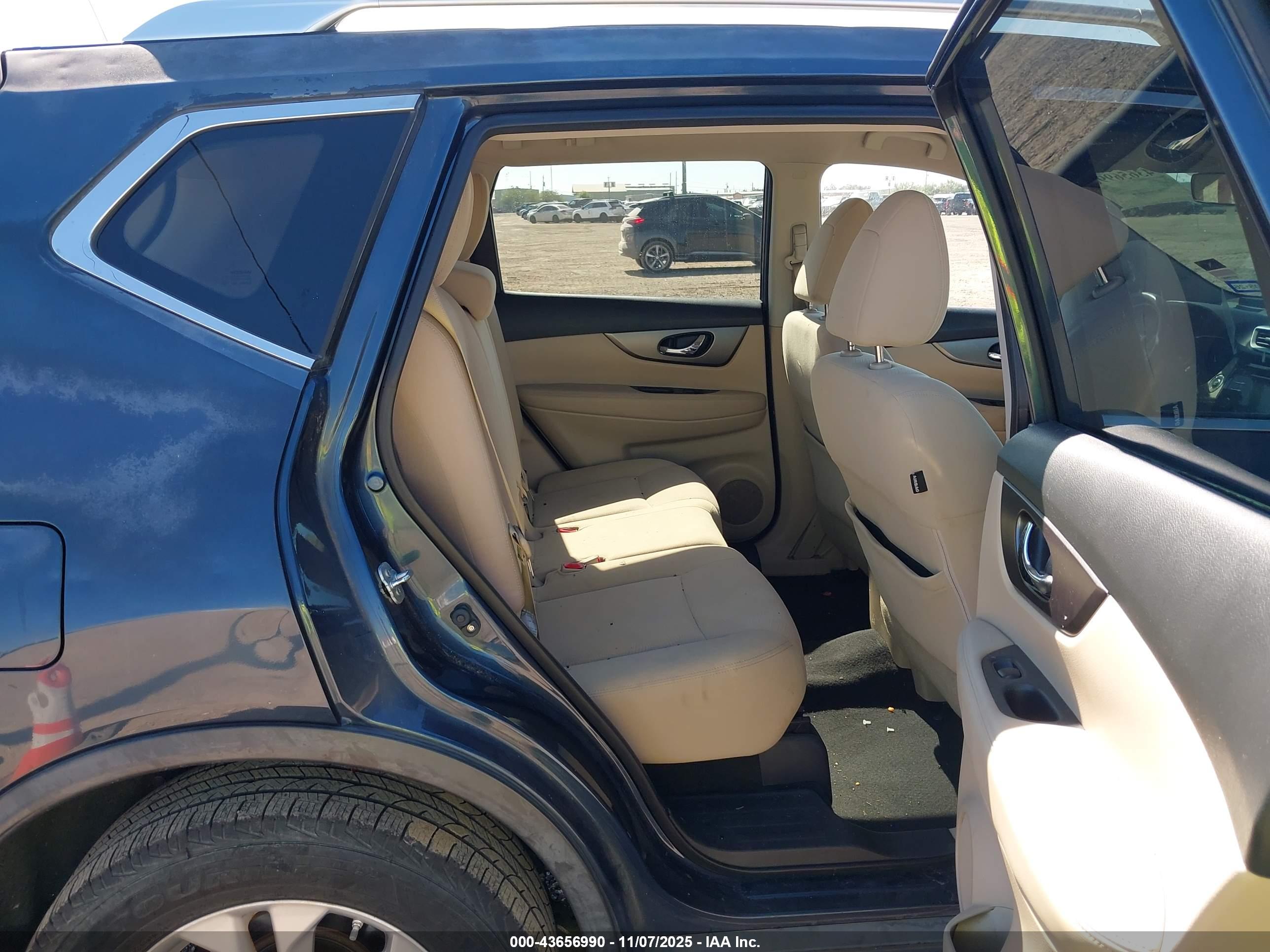 NISSAN ROGUE image 8