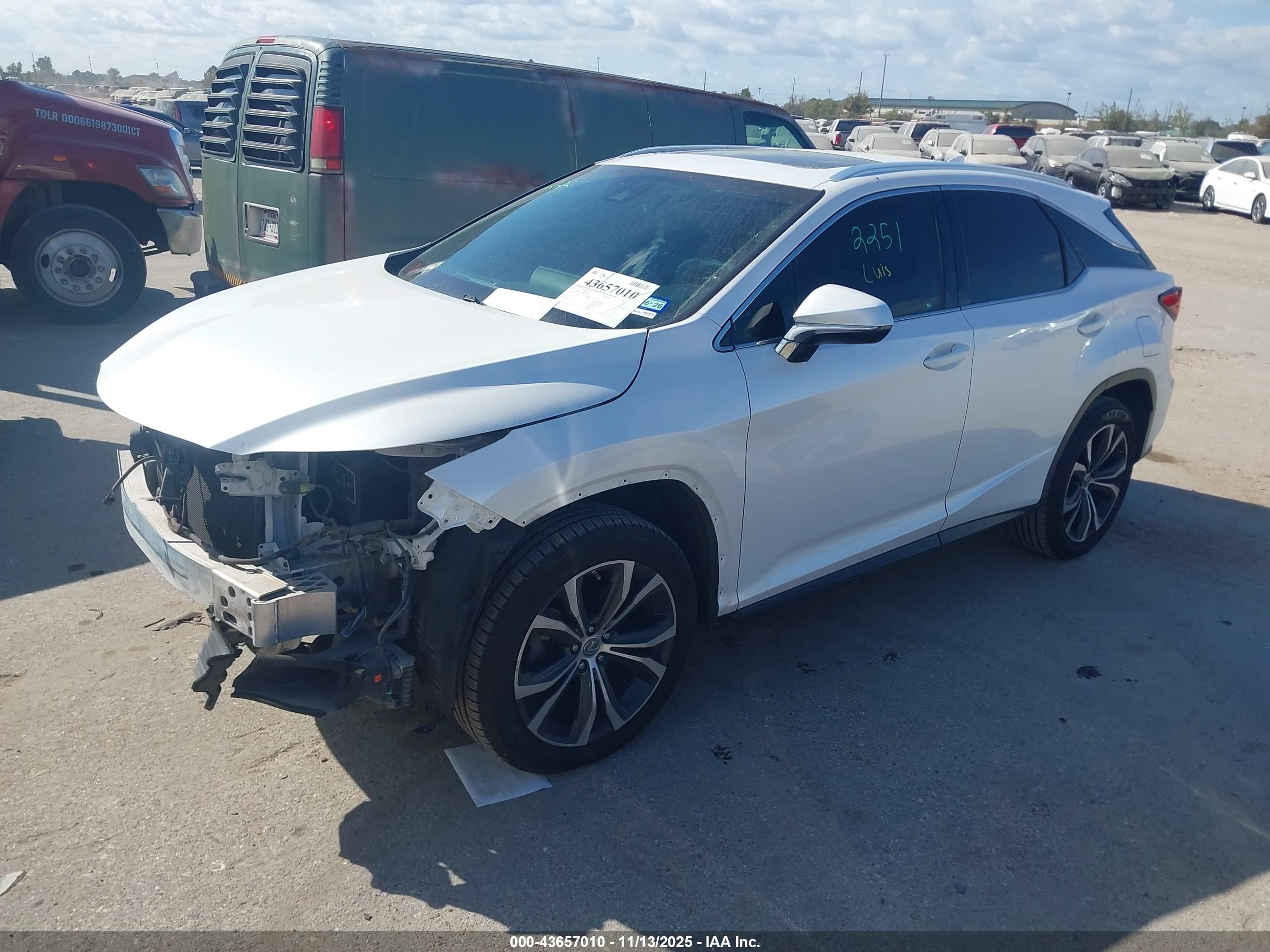 LEXUS RX image 2