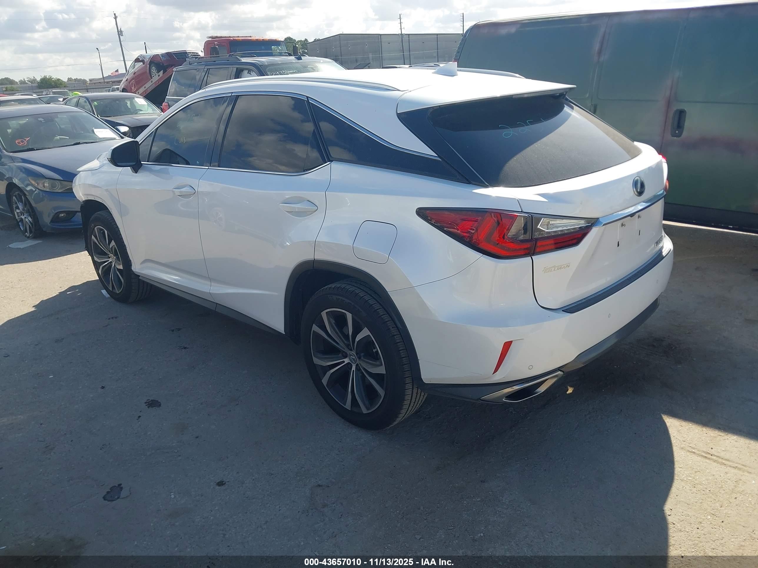 LEXUS RX image 3