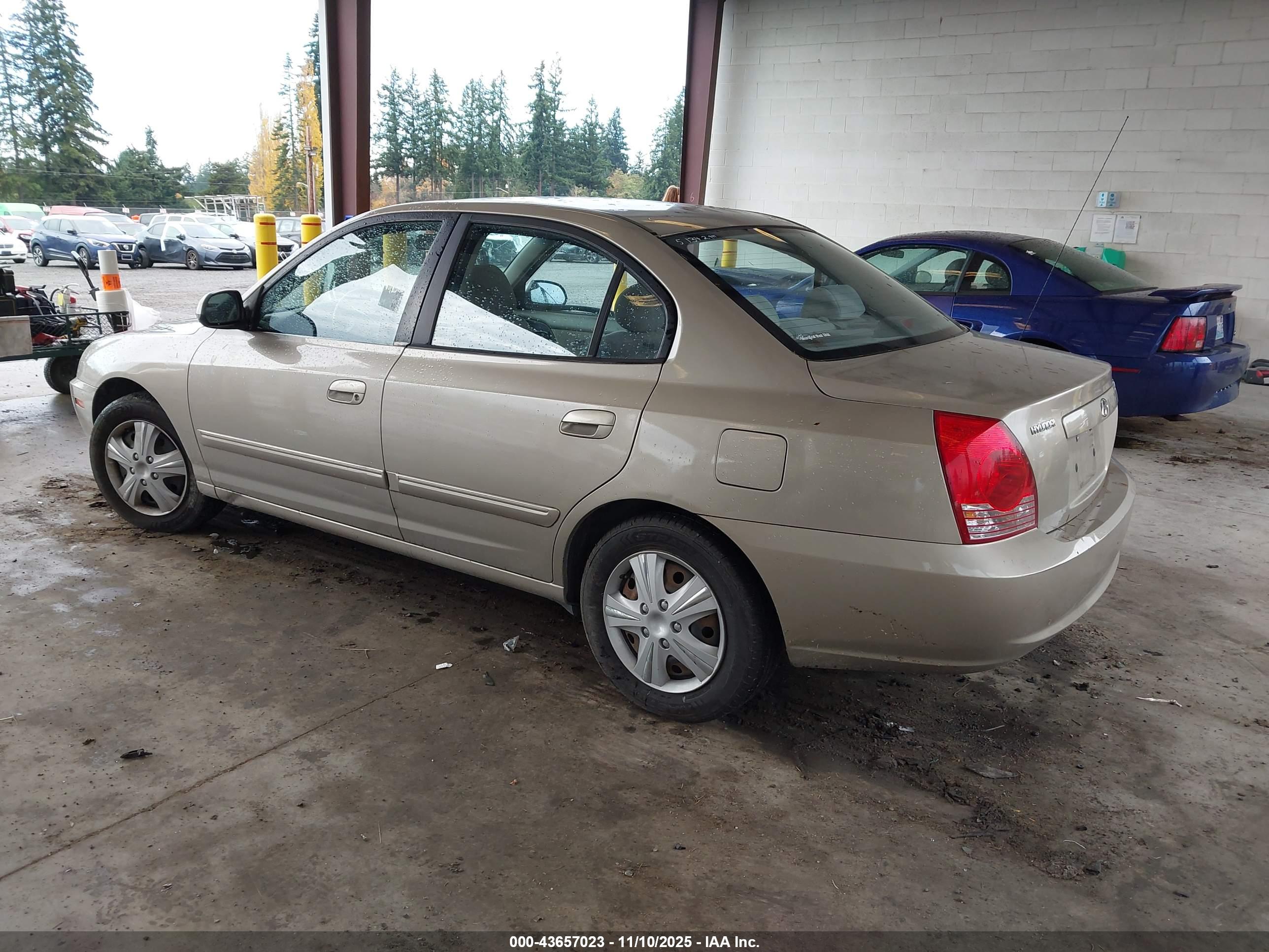 HYUNDAI ELANTRA image 3