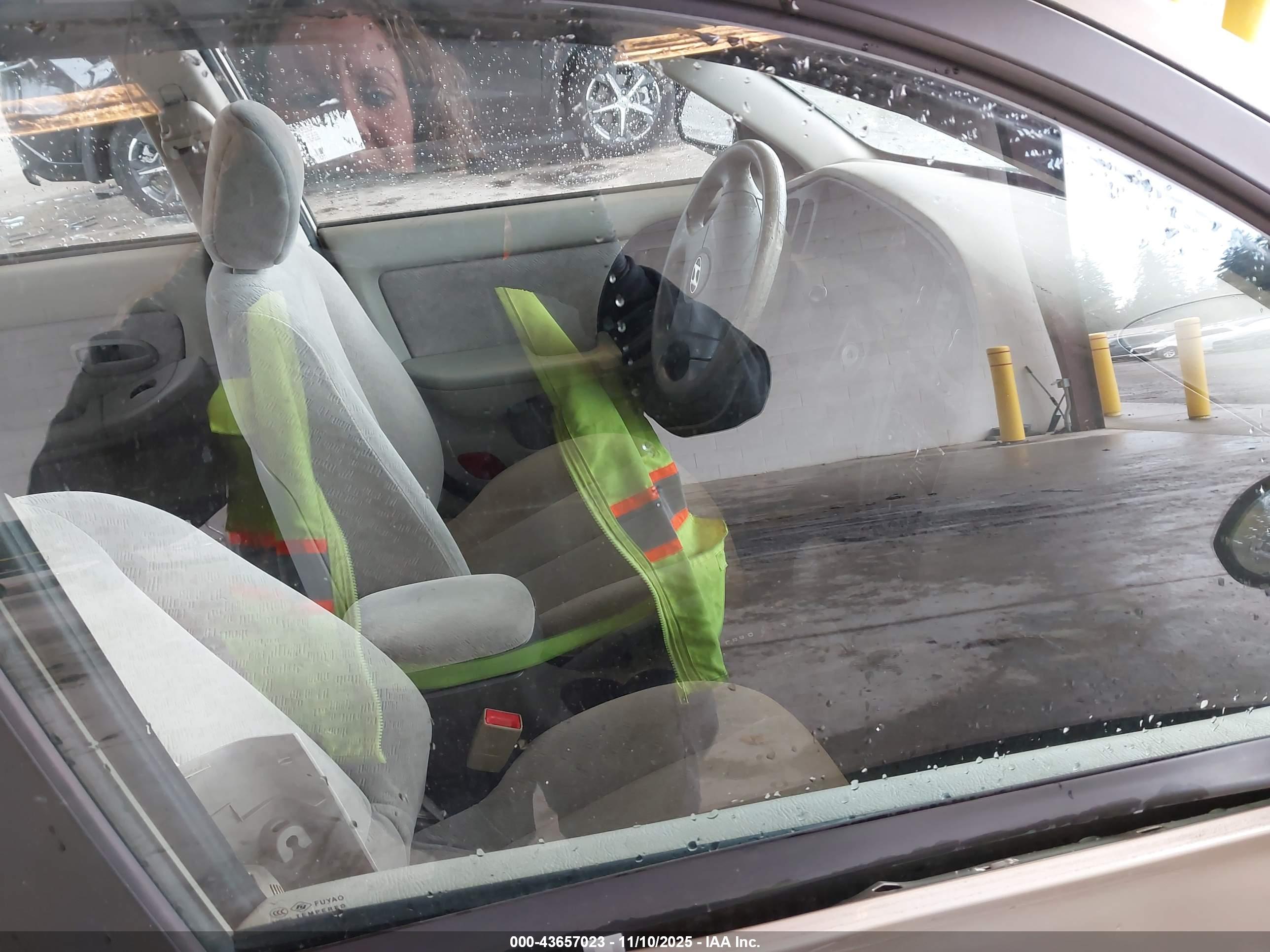 HYUNDAI ELANTRA image 5