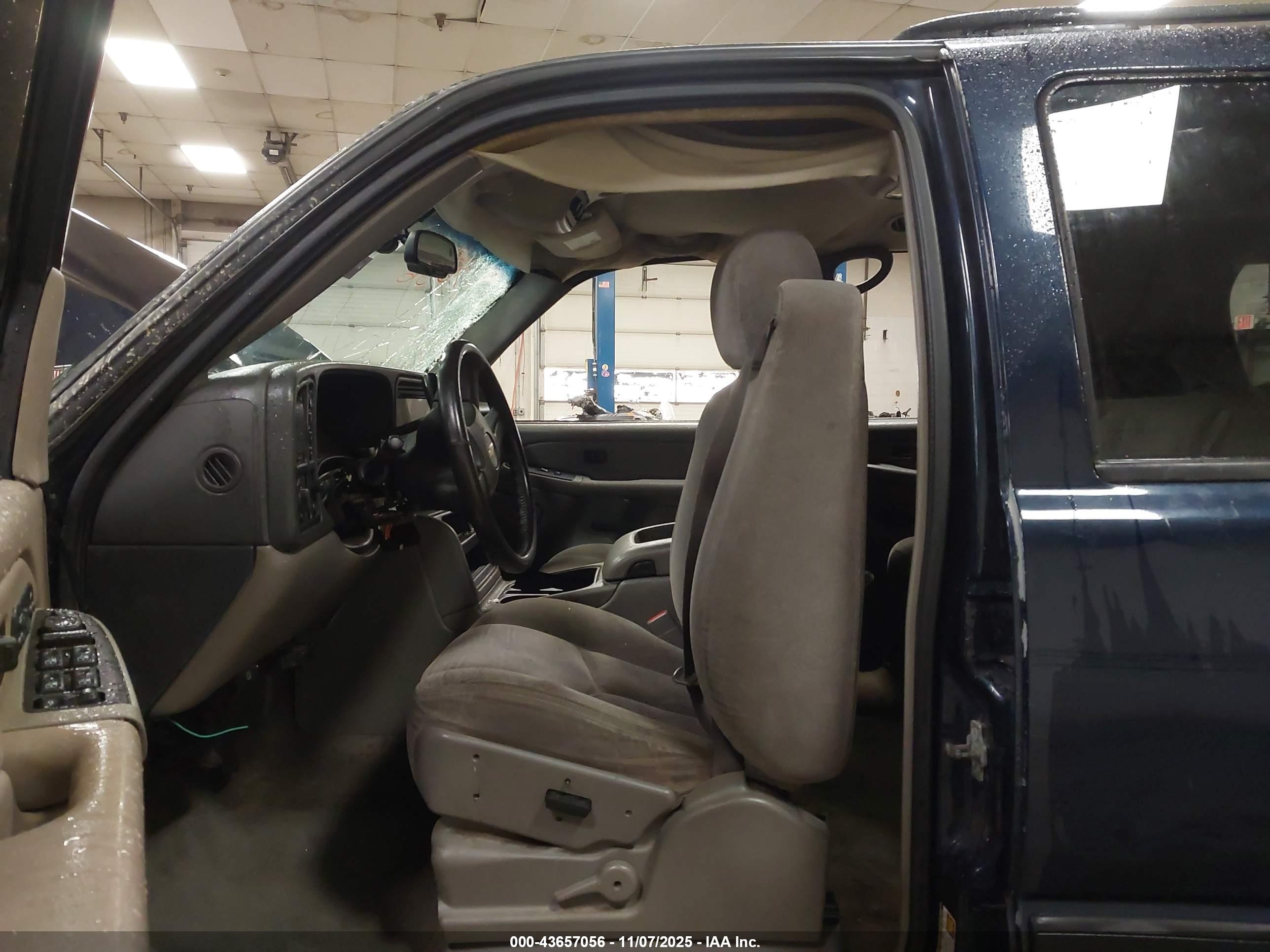 CHEVROLET TAHOE image 5