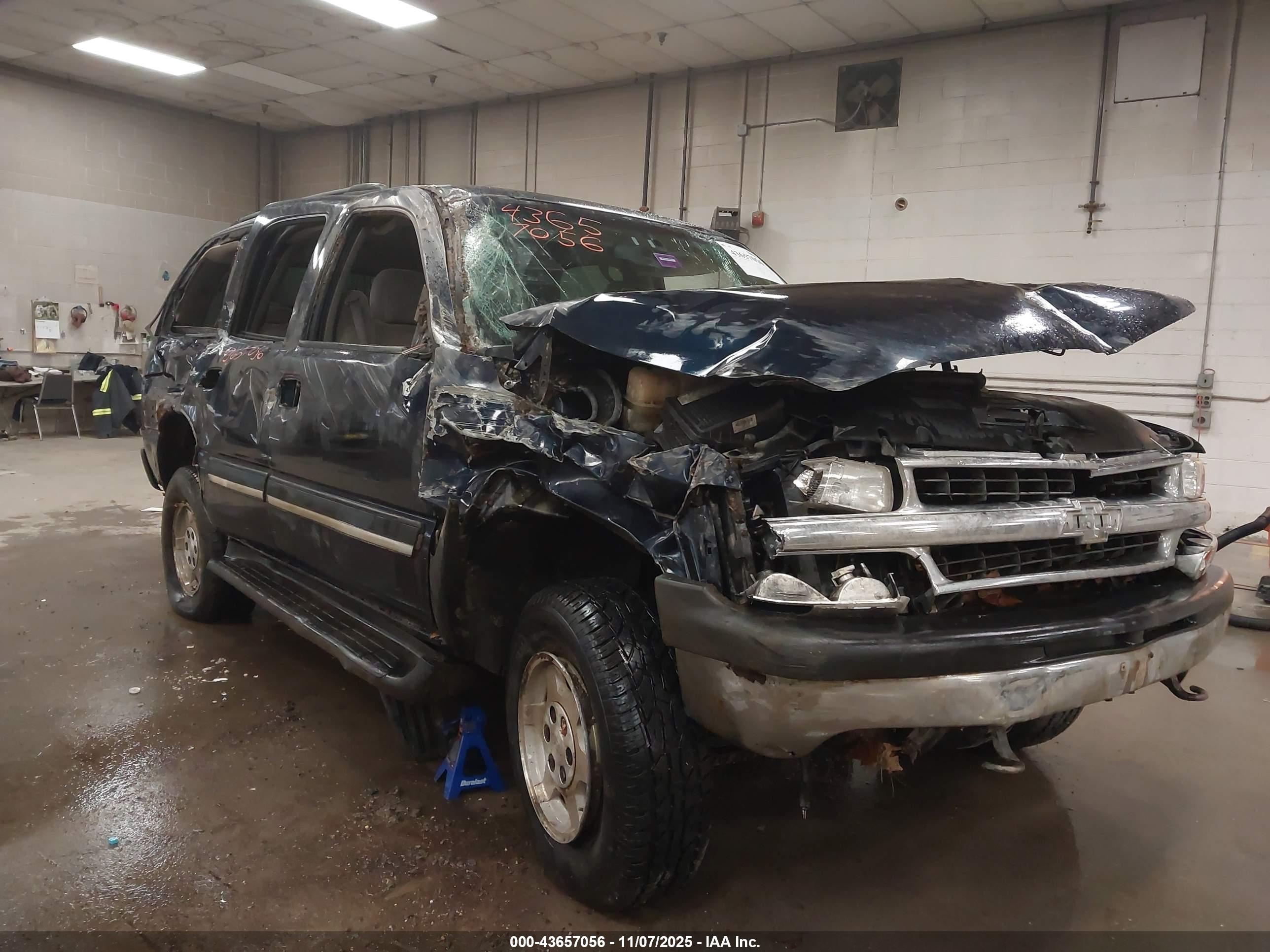 CHEVROLET TAHOE image 6