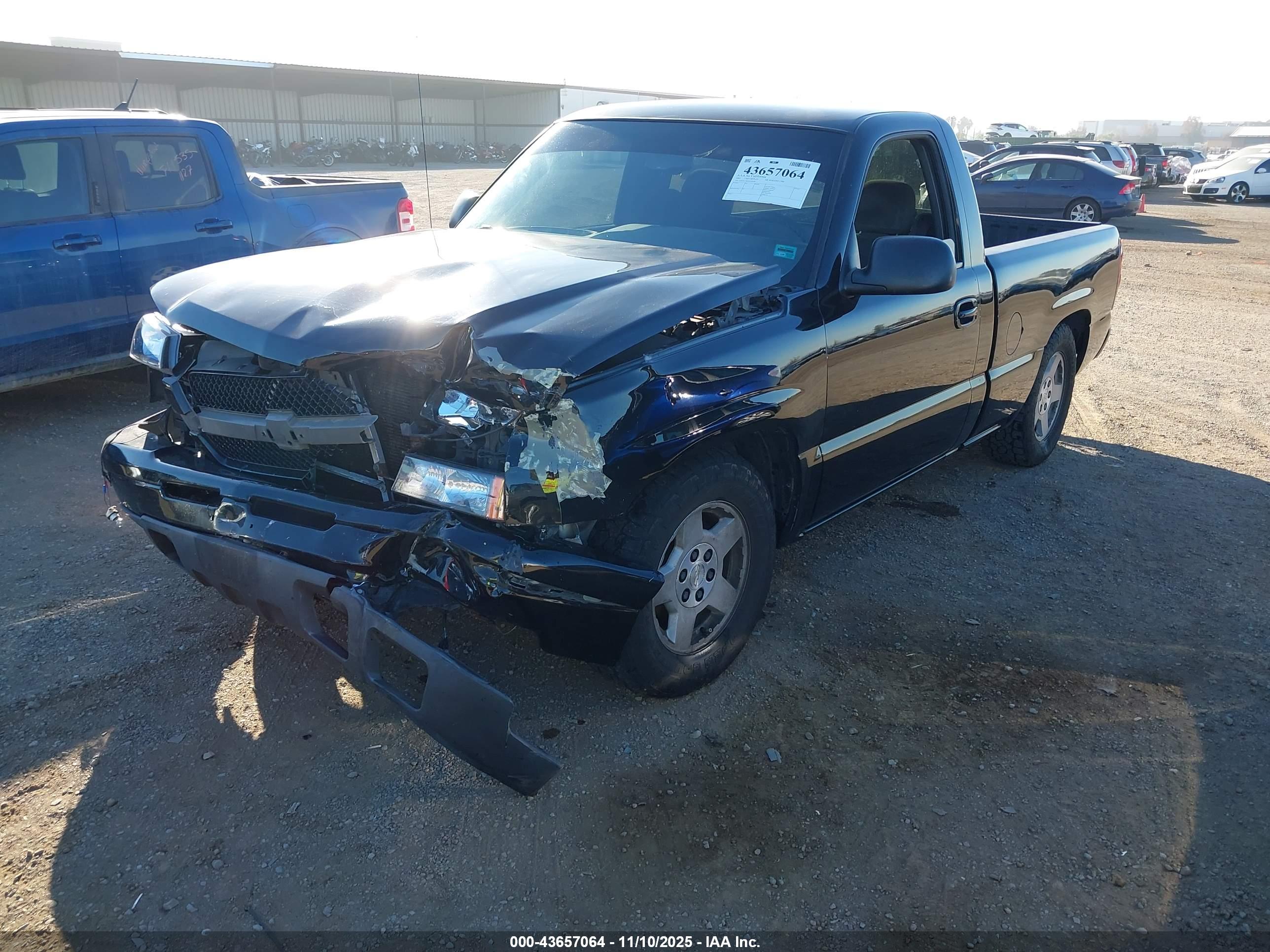 CHEVROLET SILVERADO image 2
