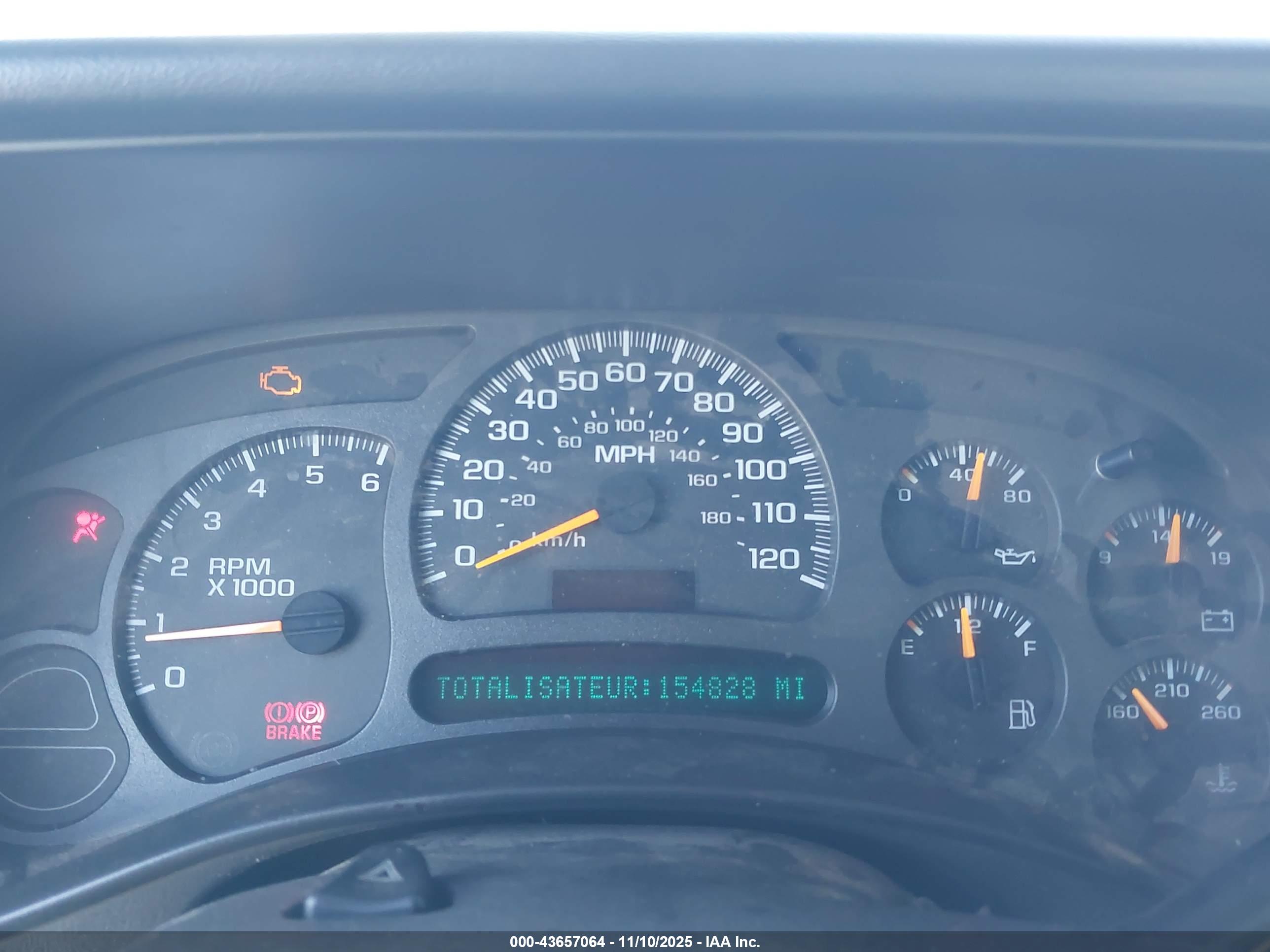 CHEVROLET SILVERADO image 7