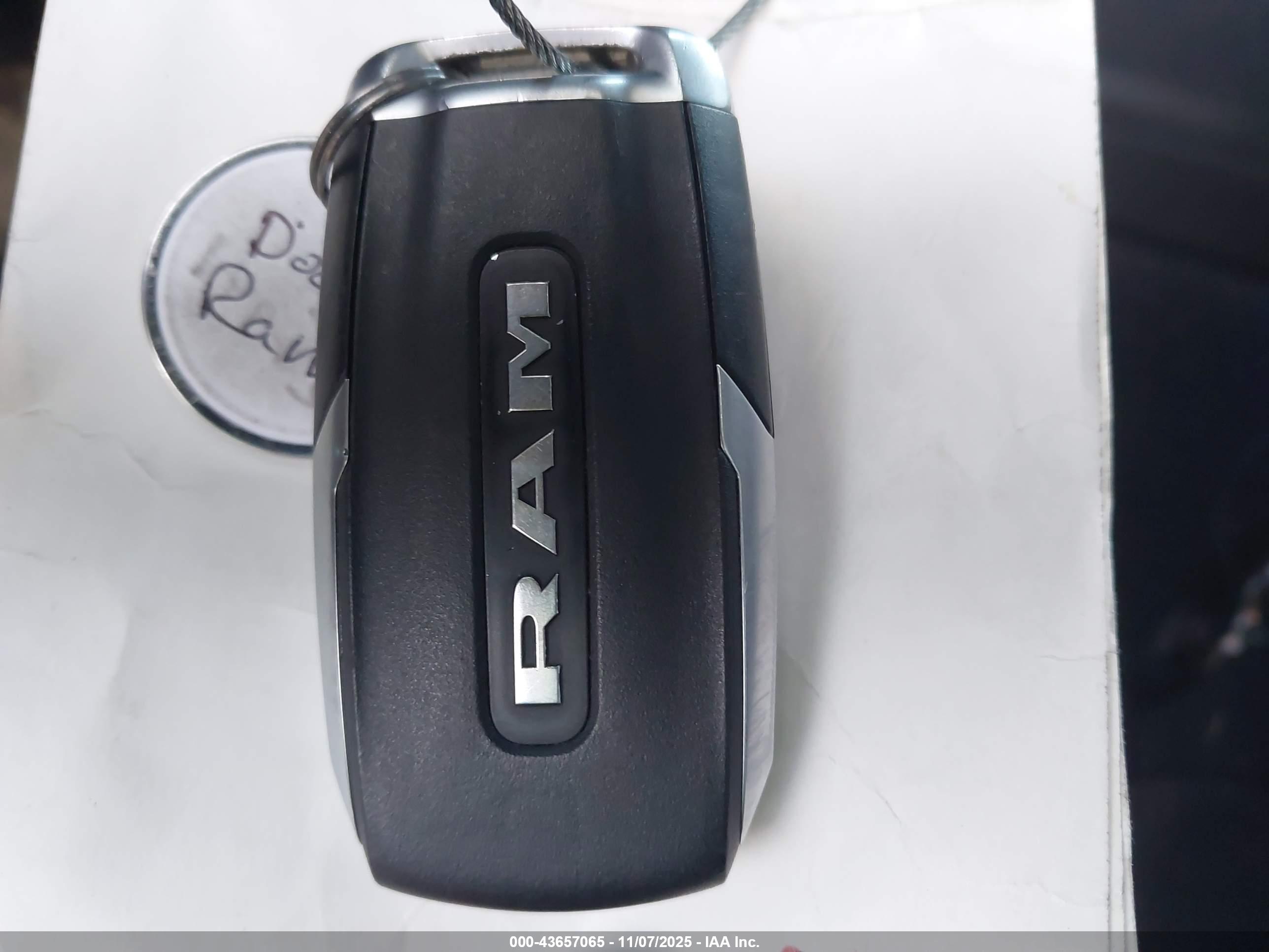 RAM 2500 image 11