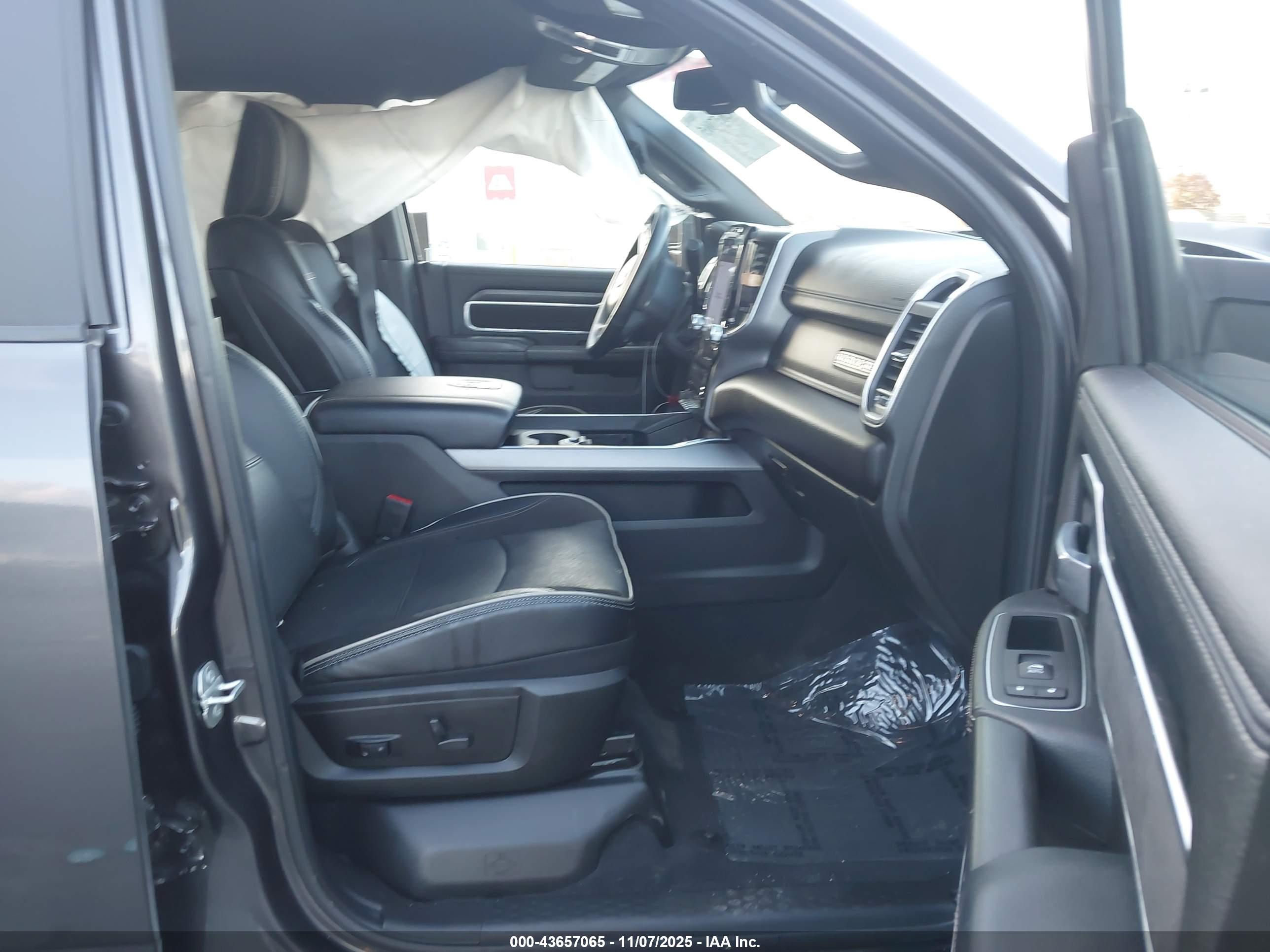 RAM 2500 image 5