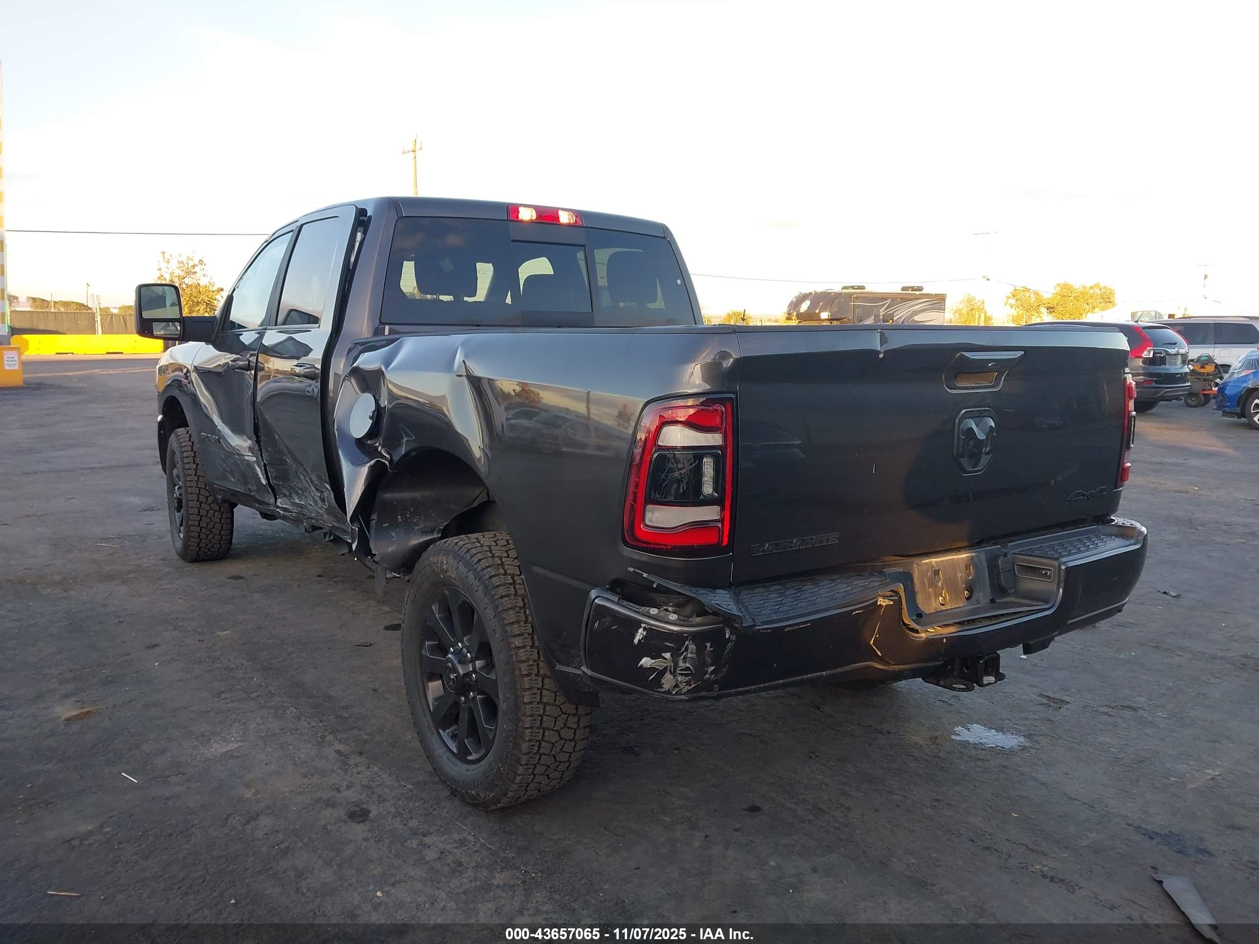 RAM 2500 image 6