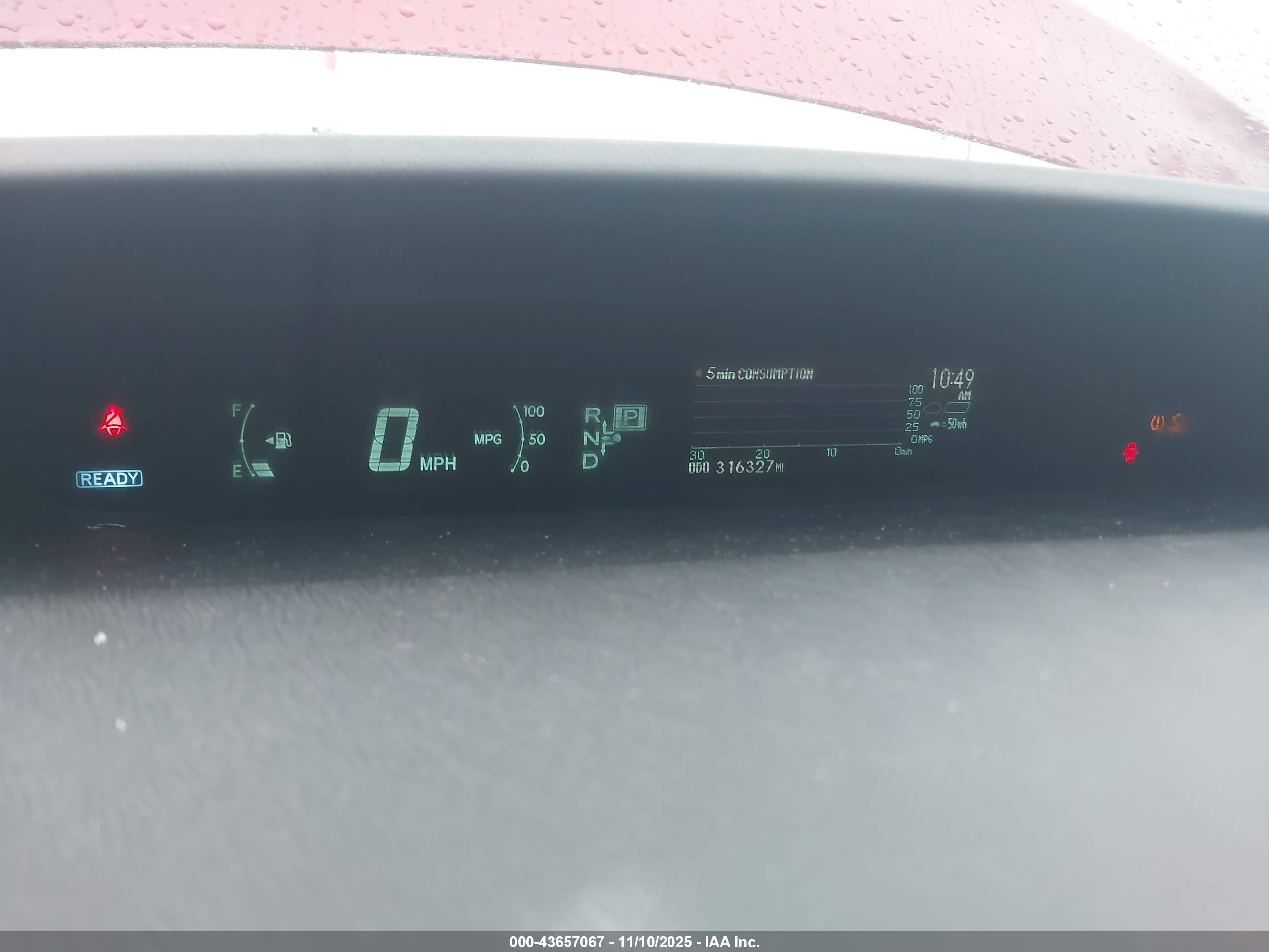 TOYOTA PRIUS image 7