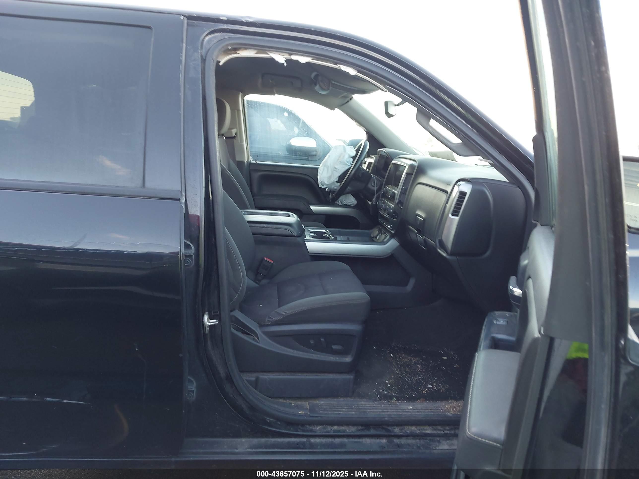 CHEVROLET SILVERADO image 5