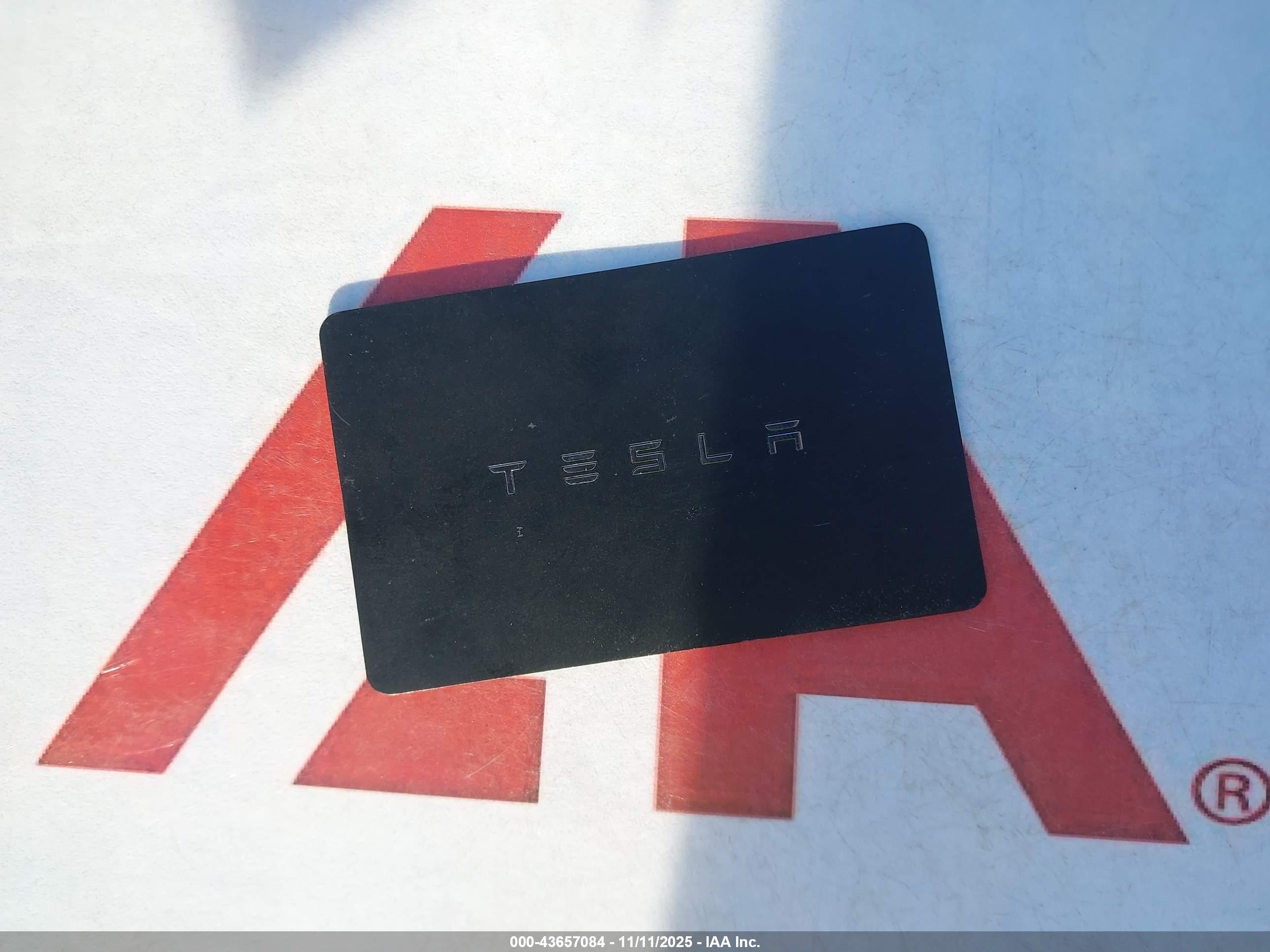TESLA MODEL image 11