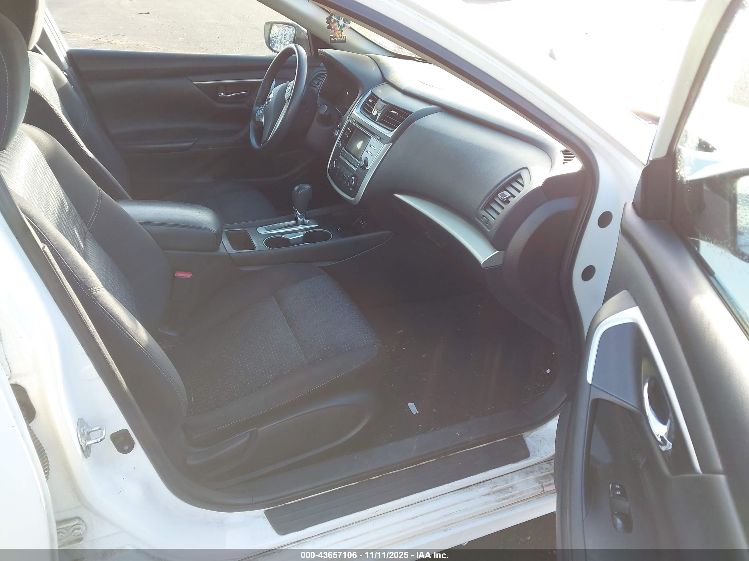 NISSAN ALTIMA image 5