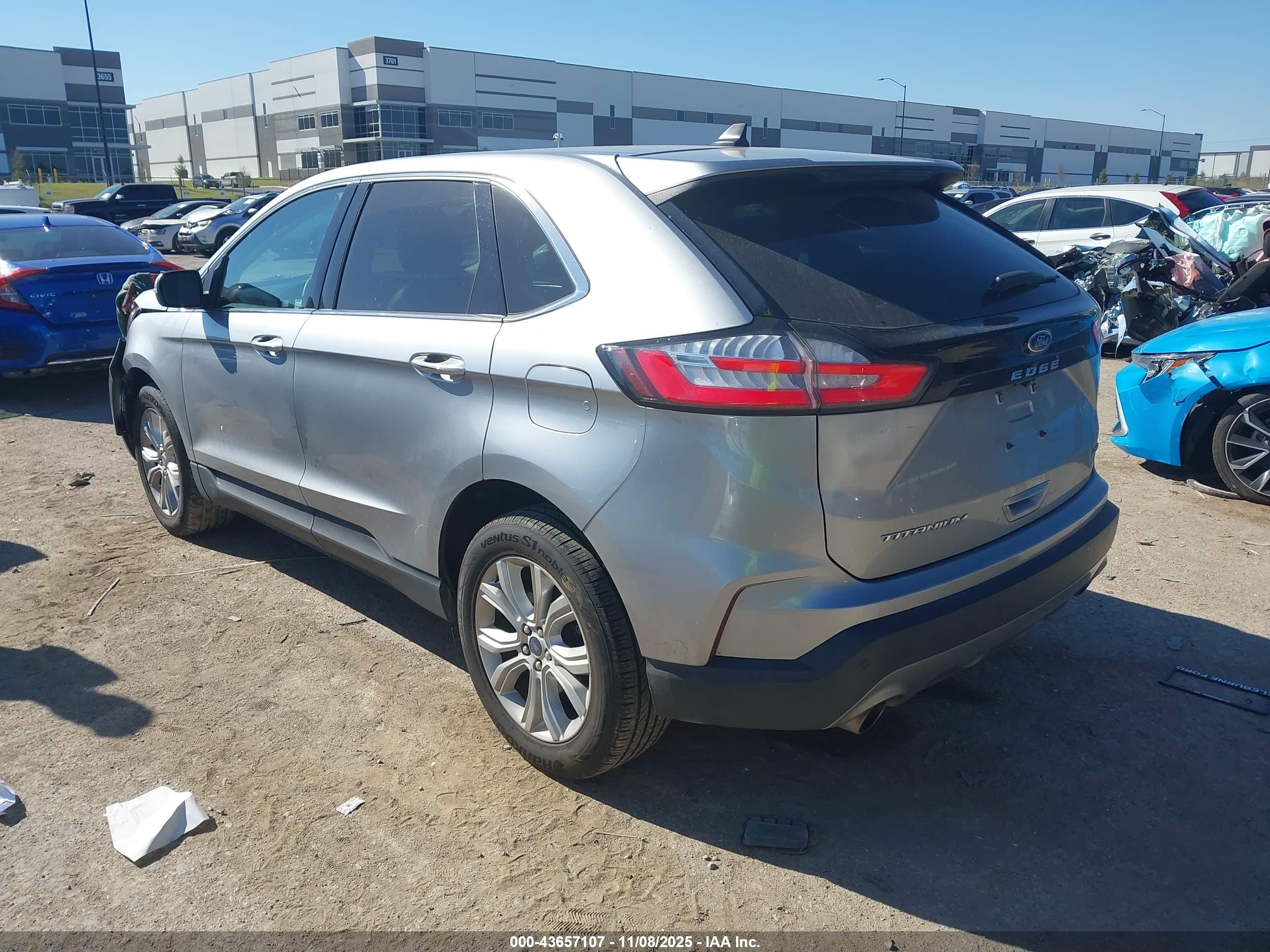 FORD EDGE image 3
