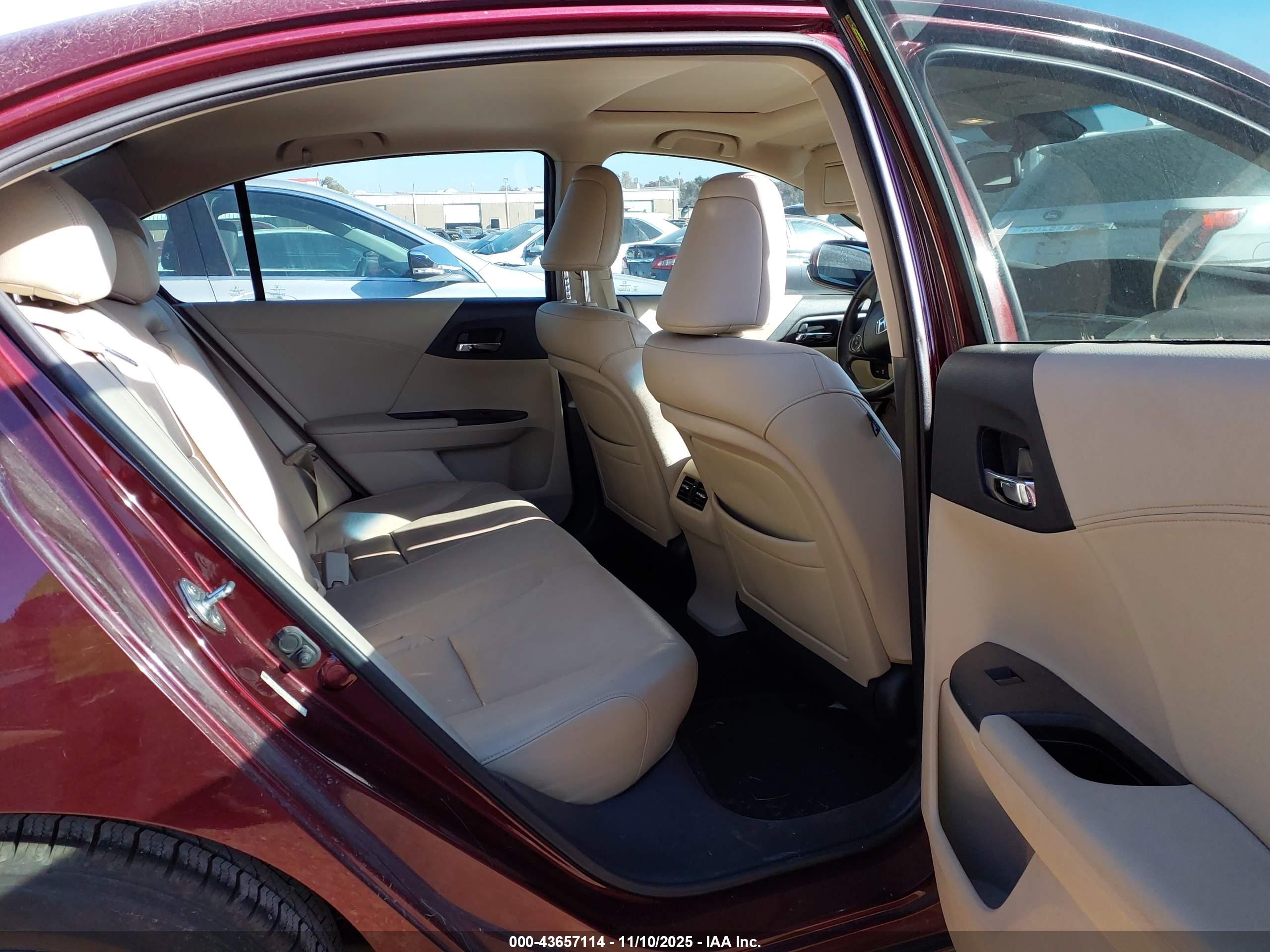 HONDA ACCORD image 8